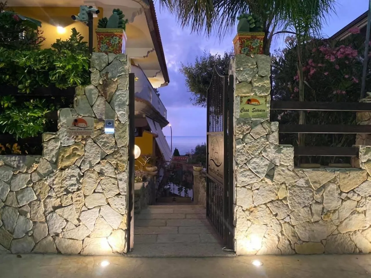 Facade/entrance in Tropea Casa Scirocco