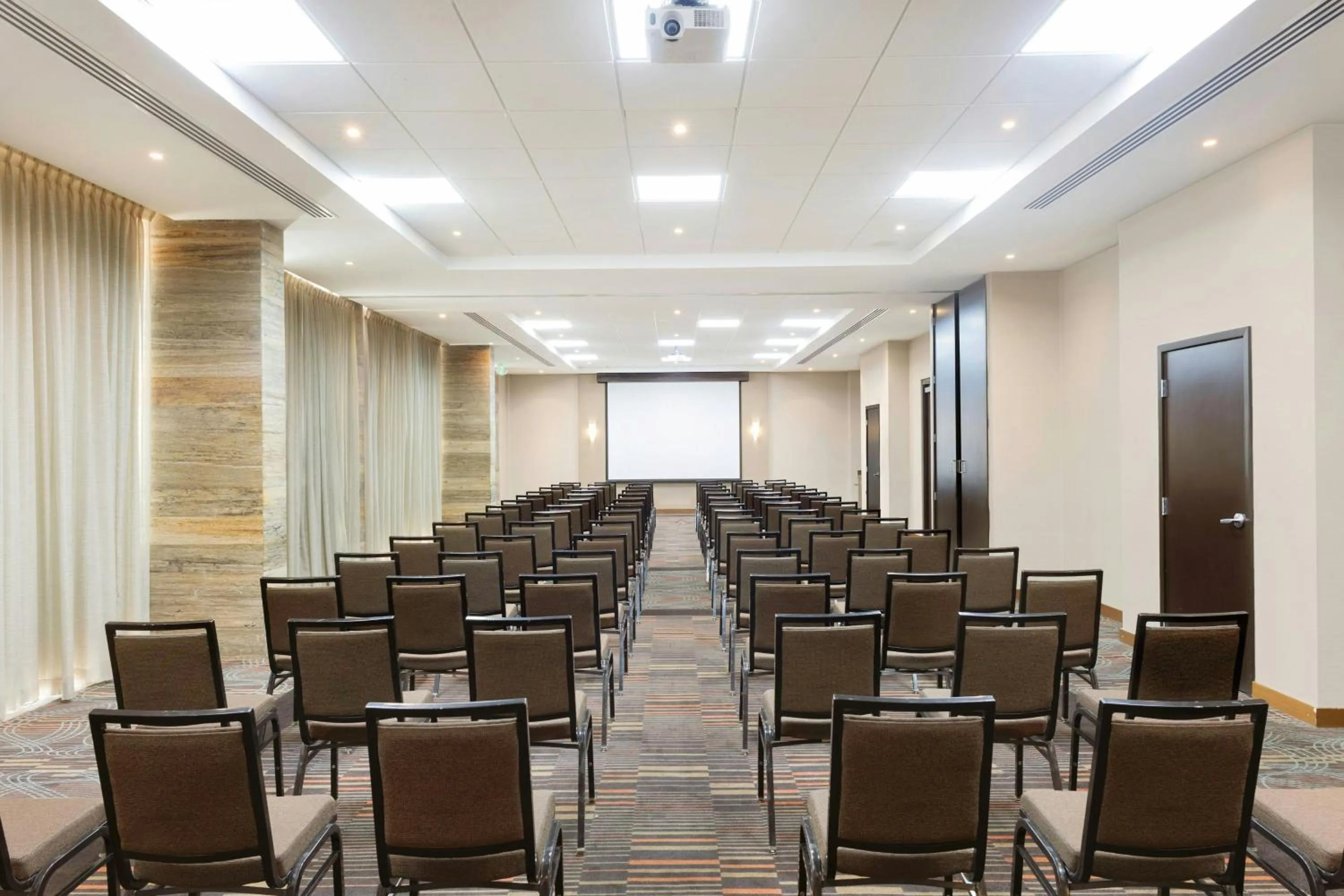 Meeting/conference room in Hyatt Place La Paz