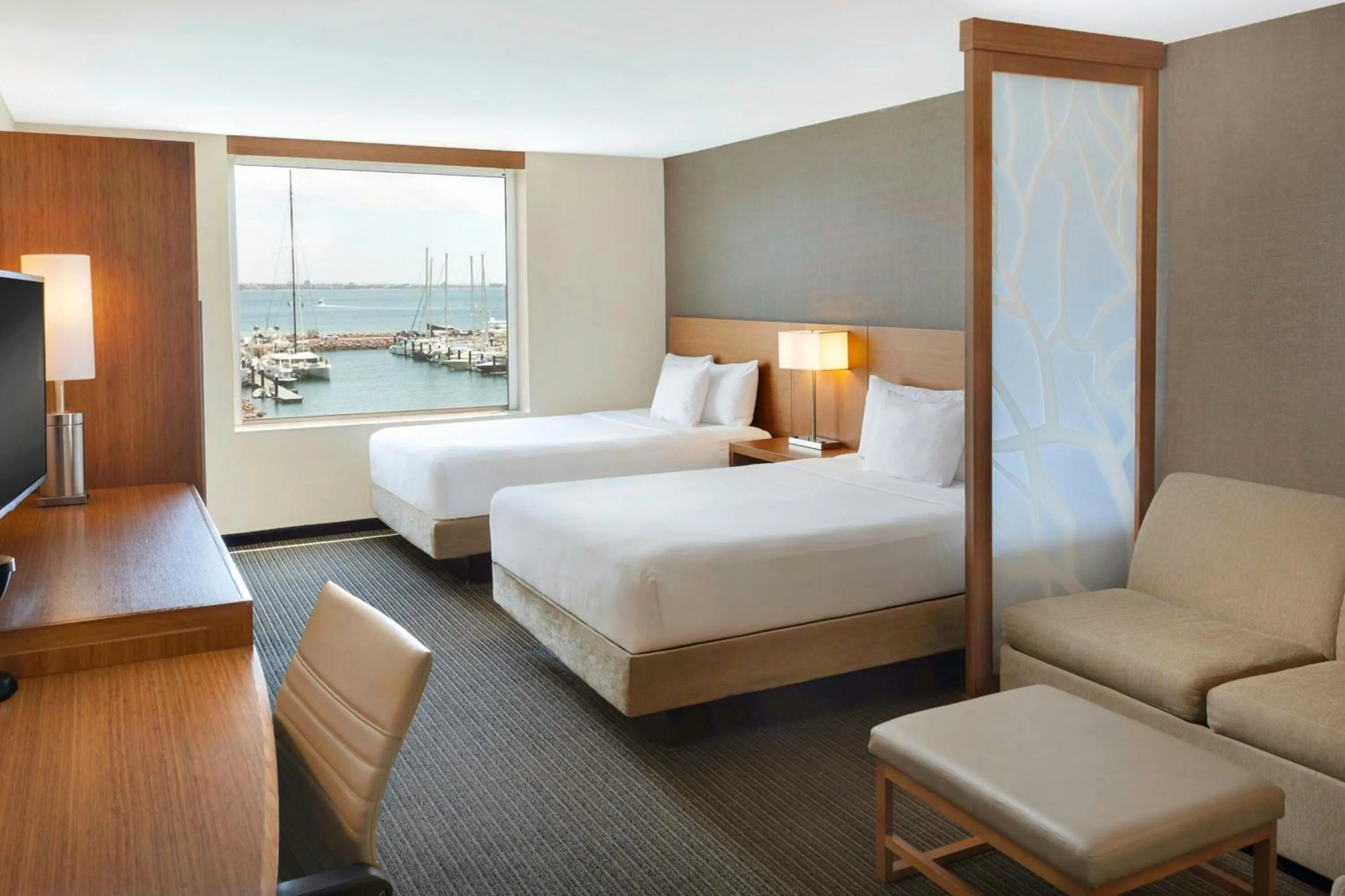 Photo of the whole room, Bed in Hyatt Place La Paz