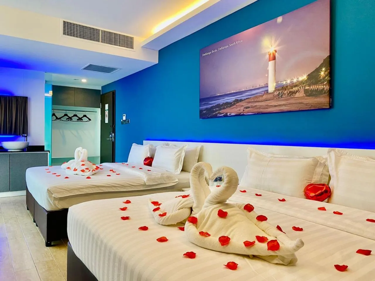 Bed in Lighthouse Hotel Semporna