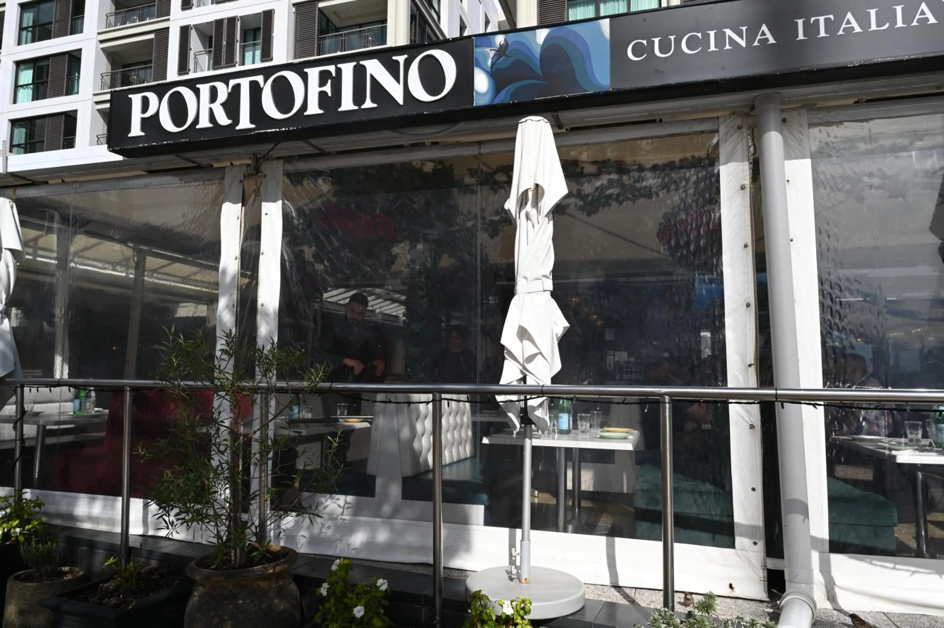 Restaurant/places to eat in Exquisite Sun Soaked Corner Apartment