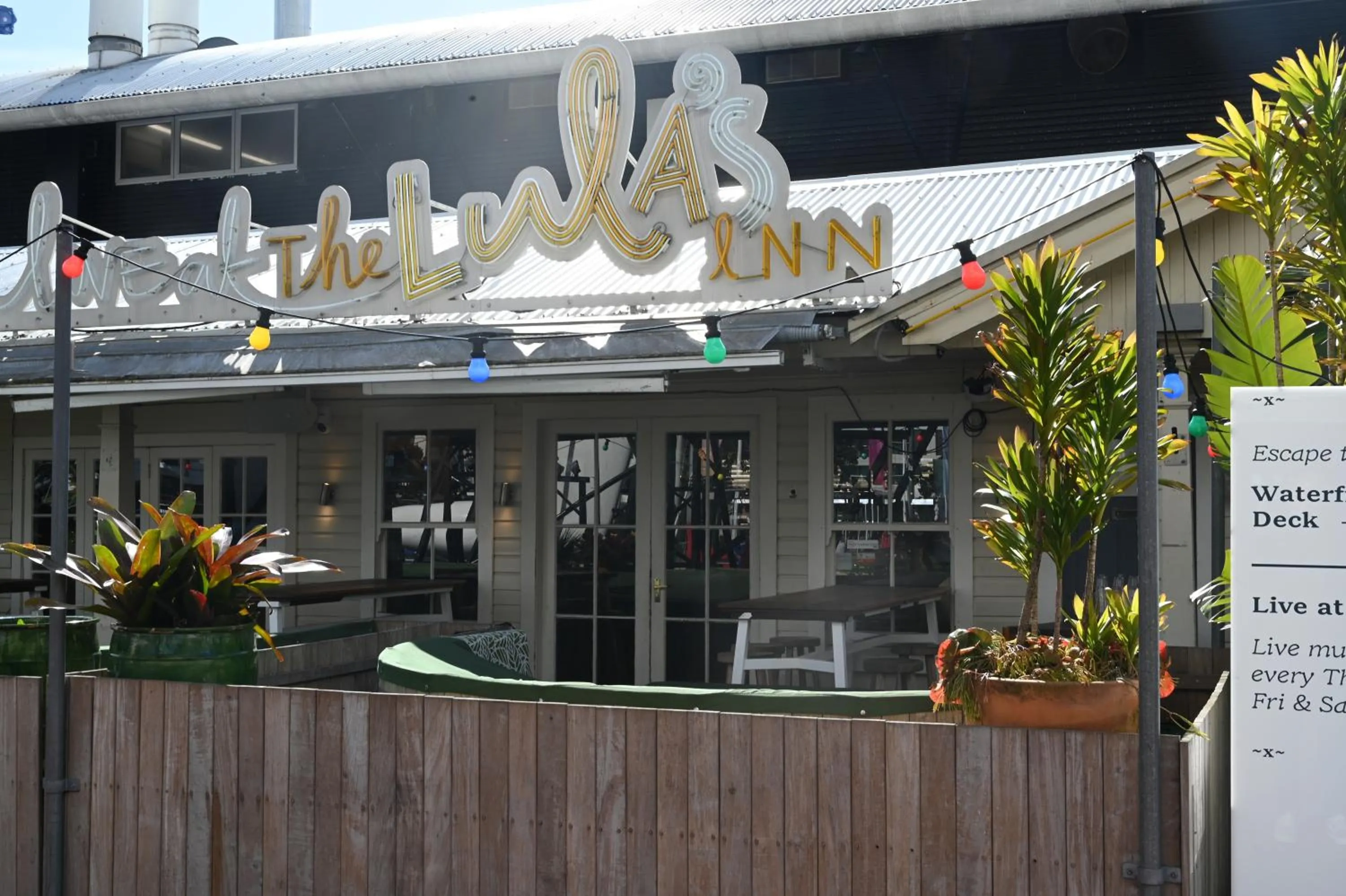 Restaurant/places to eat in Exquisite Sun Soaked Corner Apartment