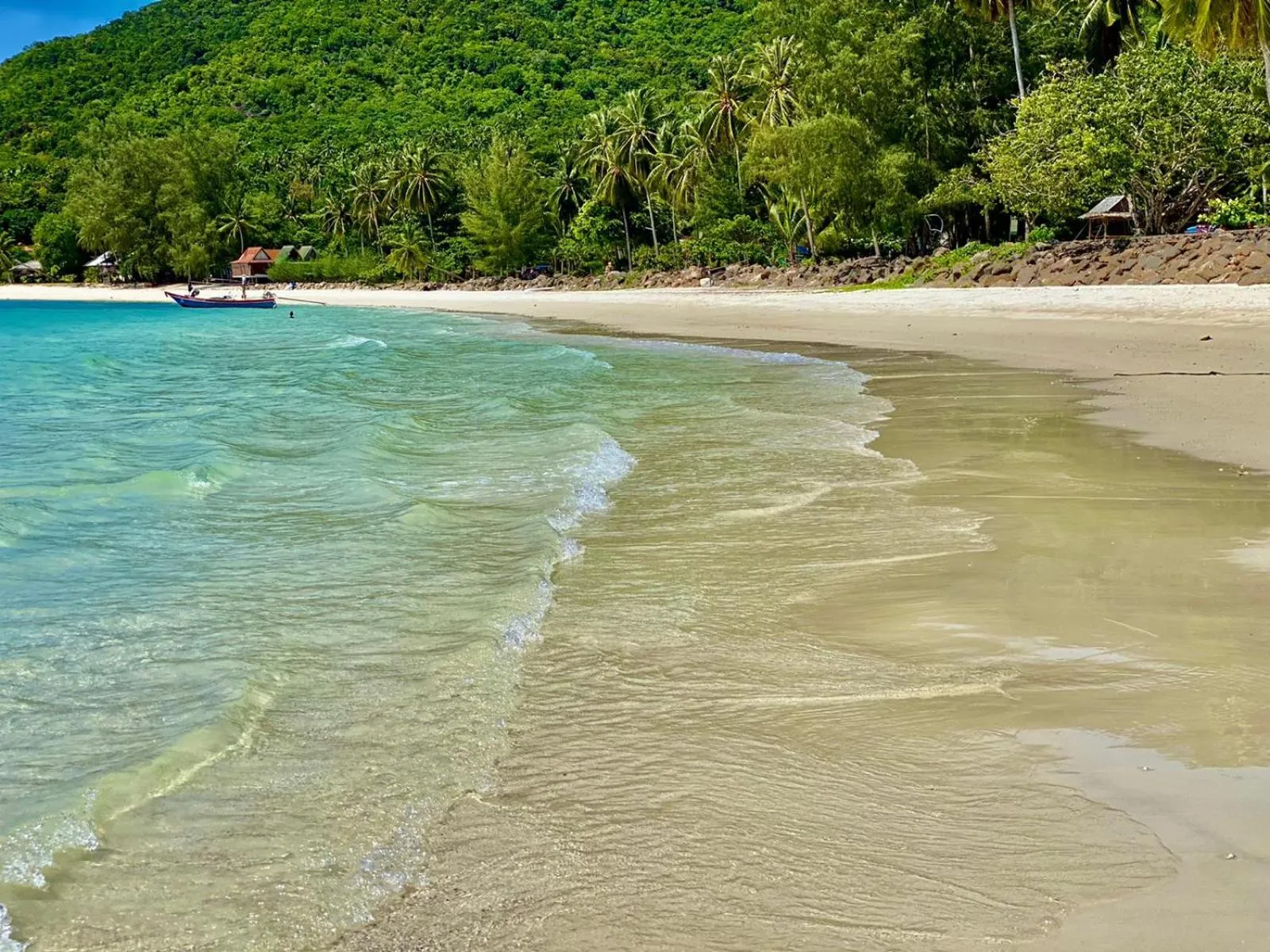 Day in VIVA on the Beach Hotel