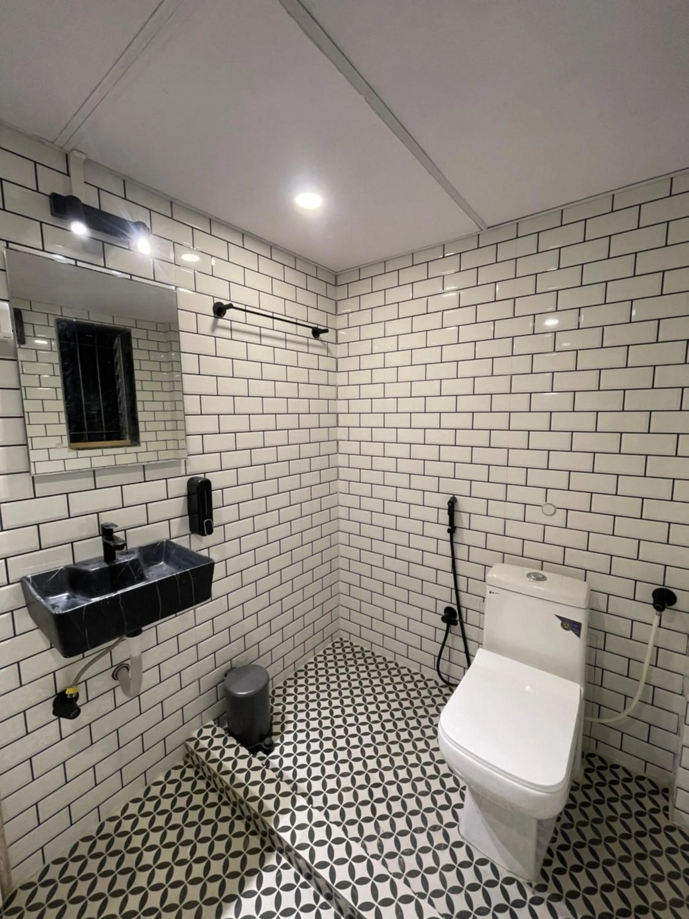 Shower in Locomo Hostel Express - Stay Work Eat