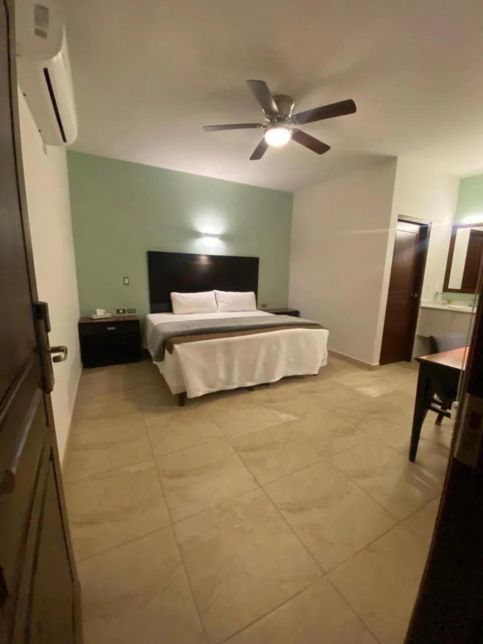 Cuatro Misiones Hotel