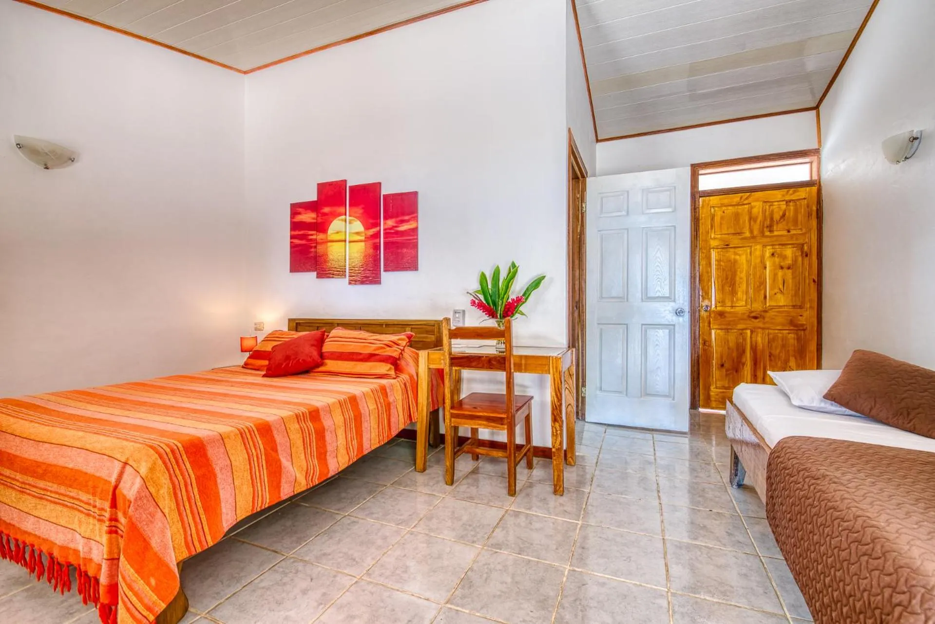 Other, Bed in Yucca Beachfront Hotel