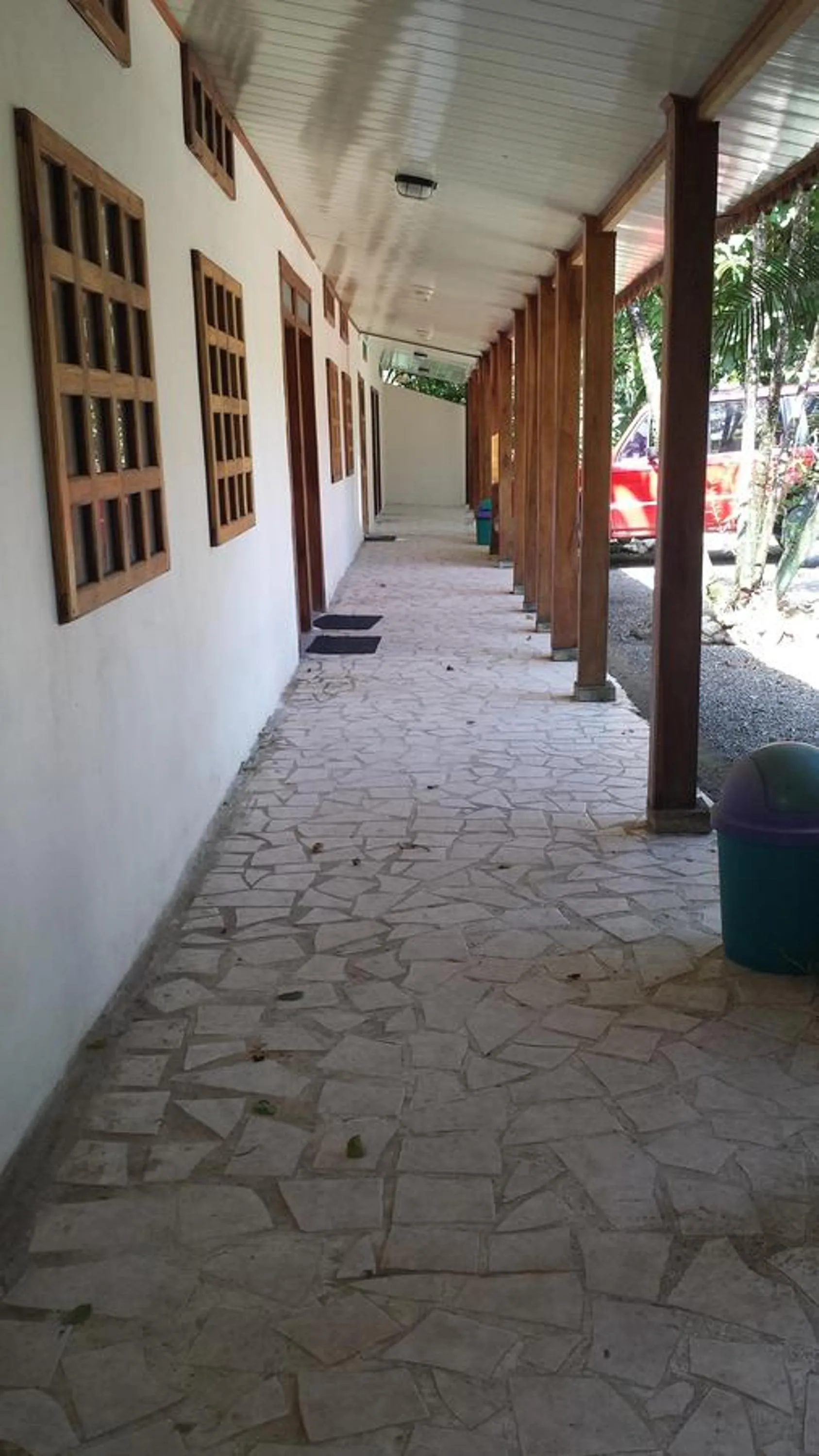 Facade/entrance in Yucca Beachfront Hotel