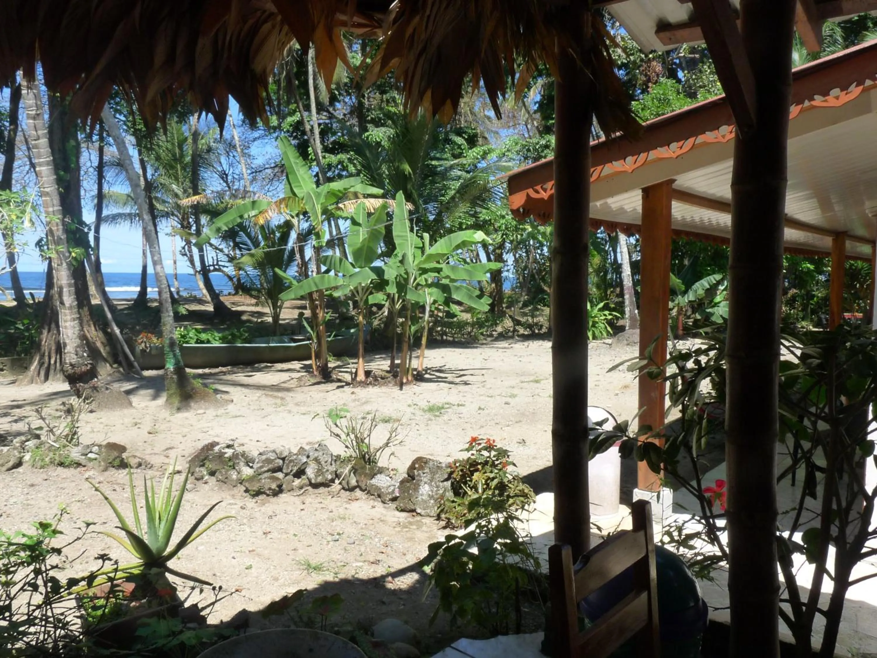 Facade/entrance in Yucca Beachfront Hotel