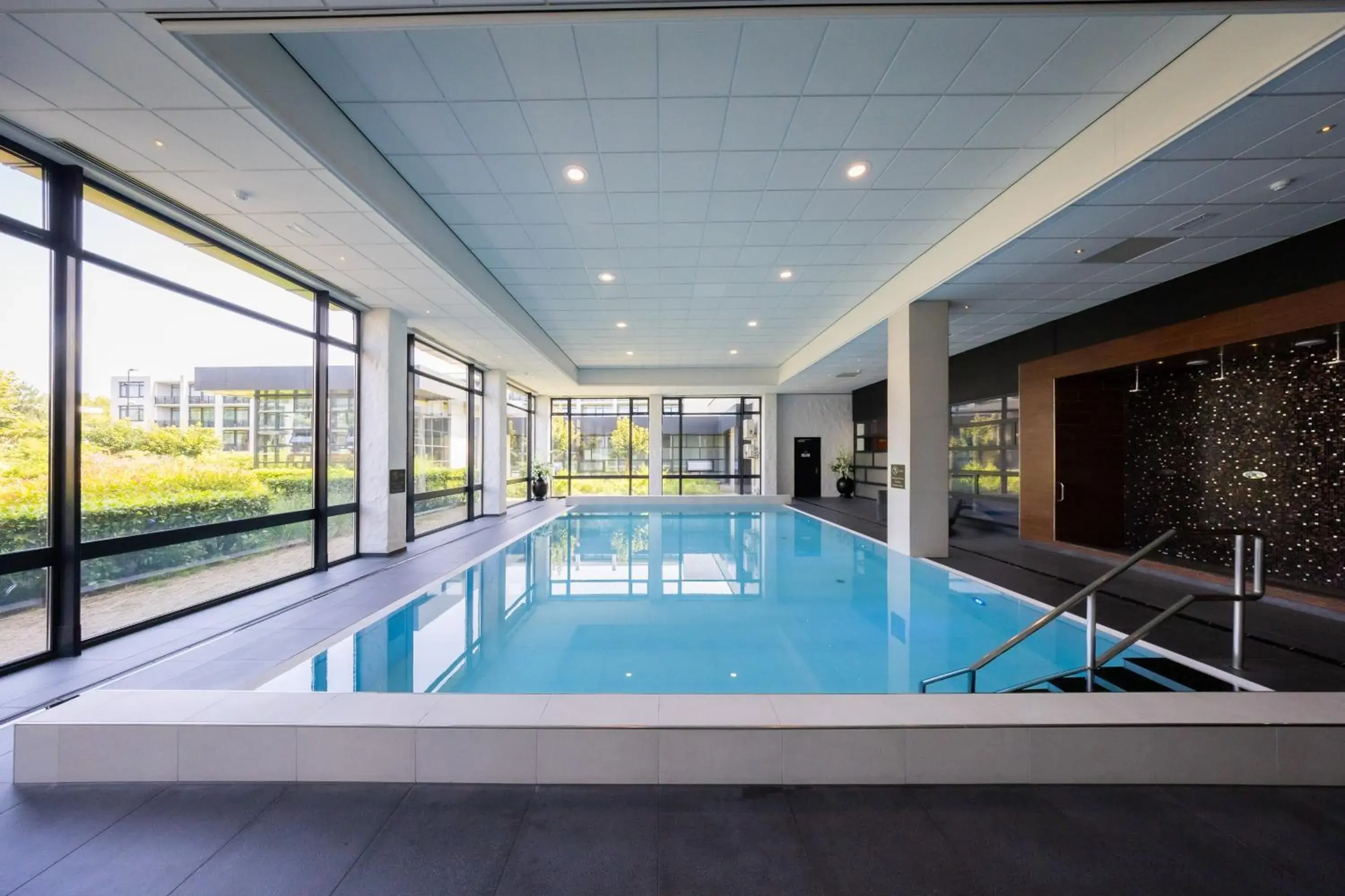 Swimming pool in Van der Valk Hotel Schiphol Swimming pool in Van der Valk Hotel Schiphol