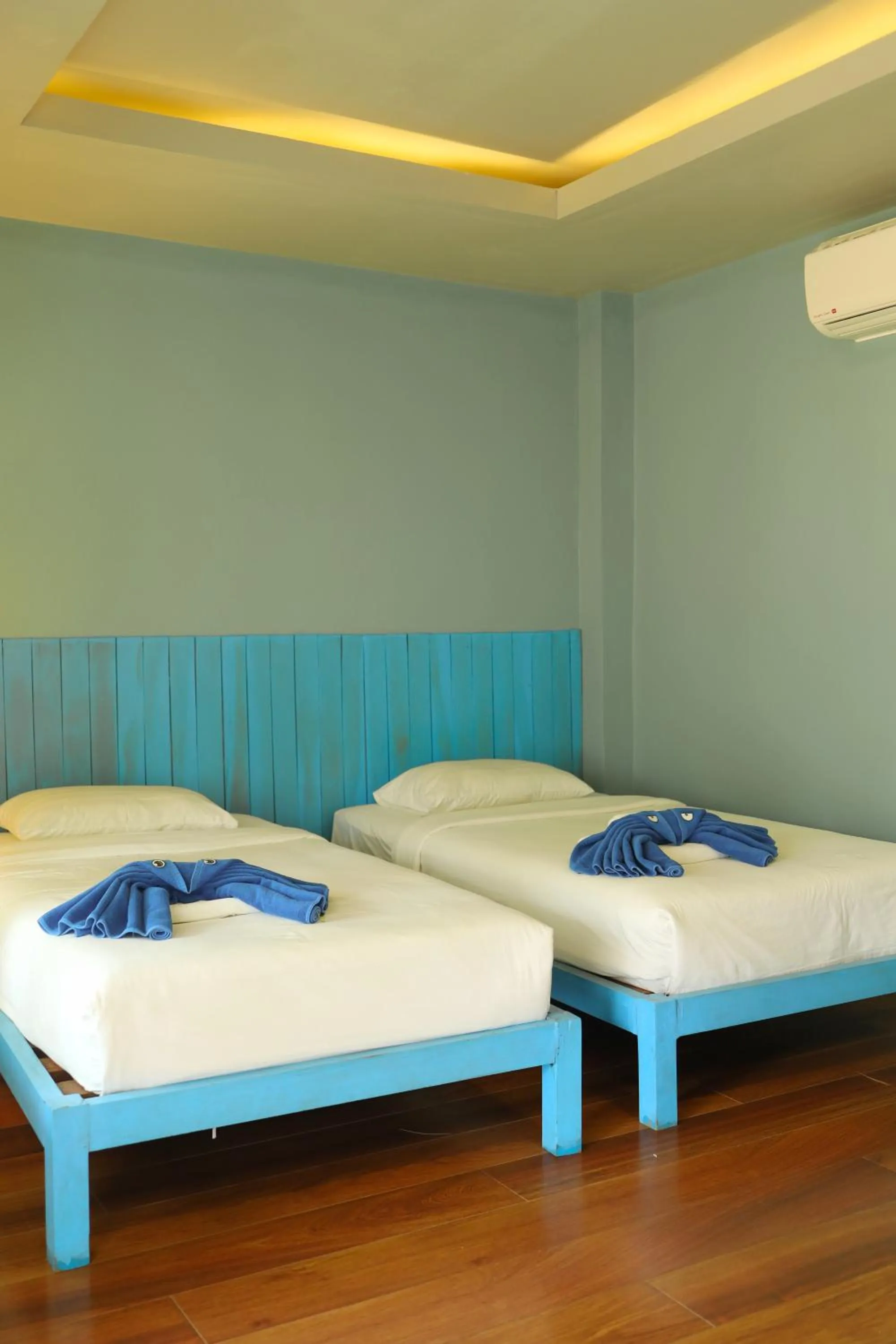 Property building, Bed in Samui Tonggad Resort