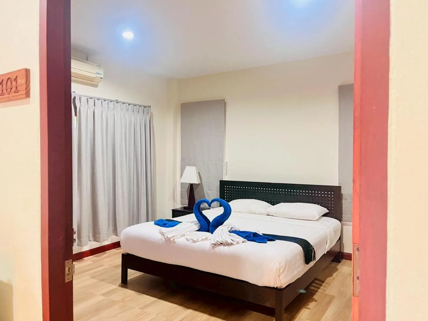 Property building, Bed in Samui Tonggad Resort