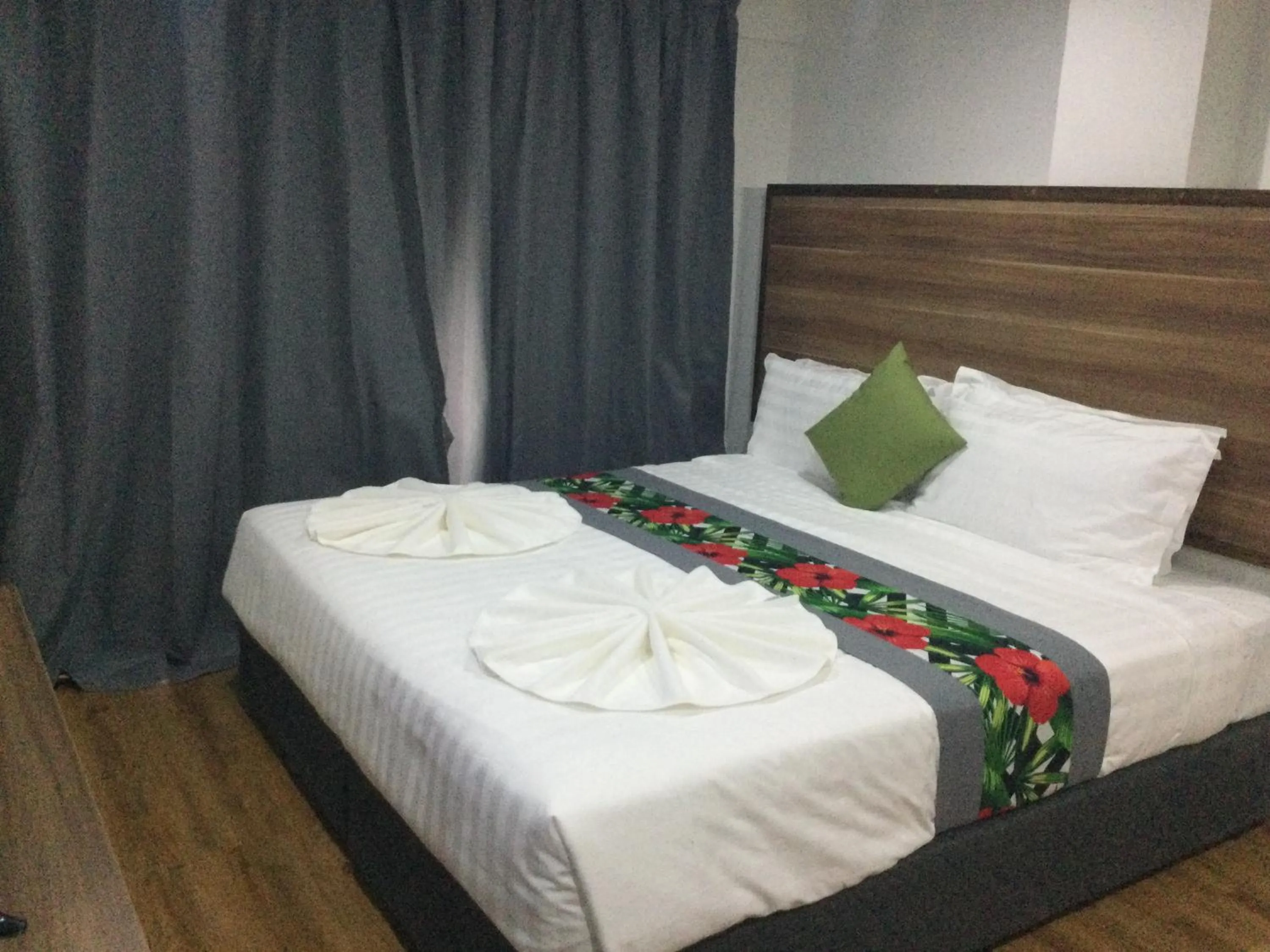 Bed in Vualiku Hotel & Apartments