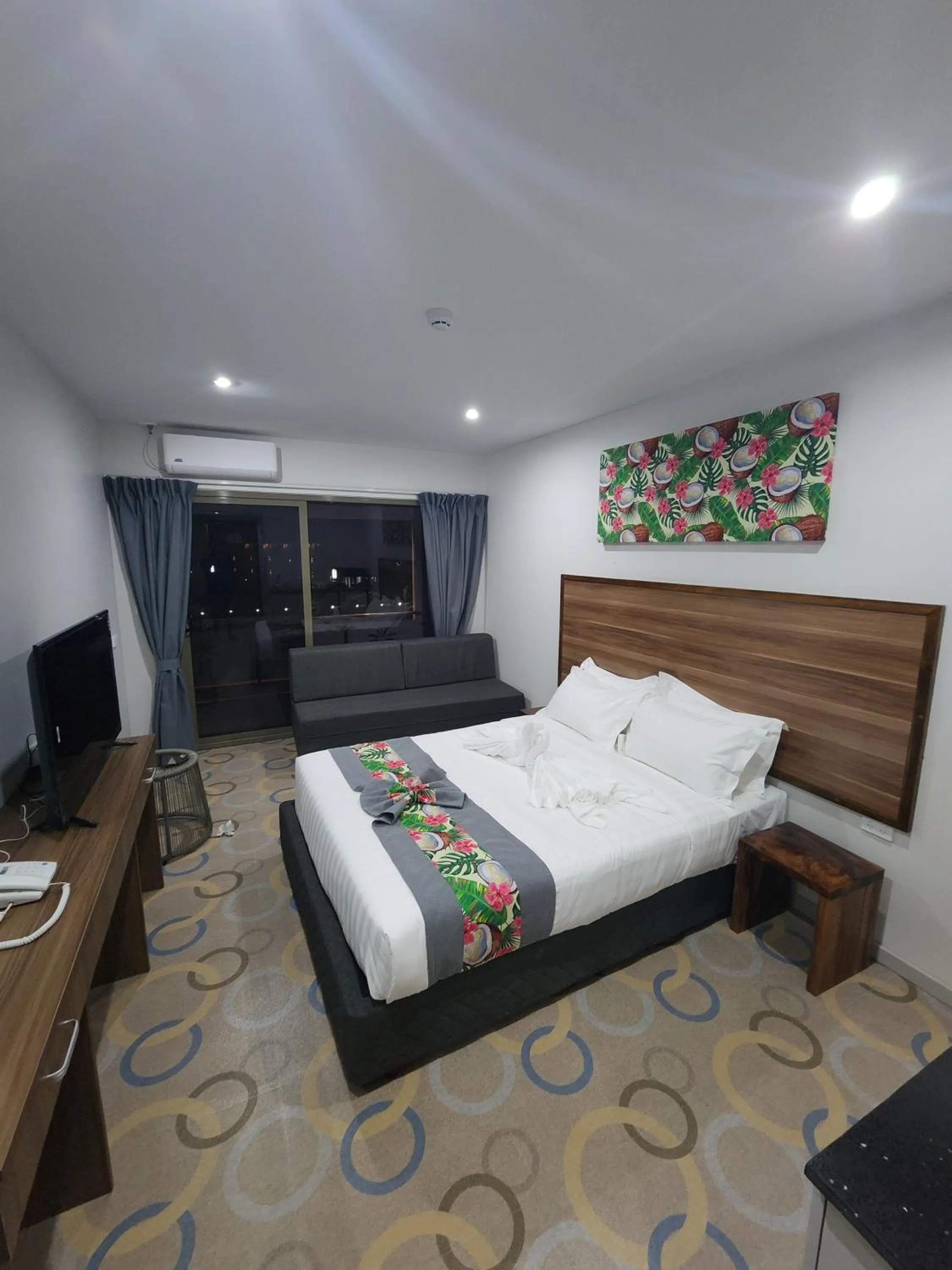 Bed in Vualiku Hotel & Apartments
