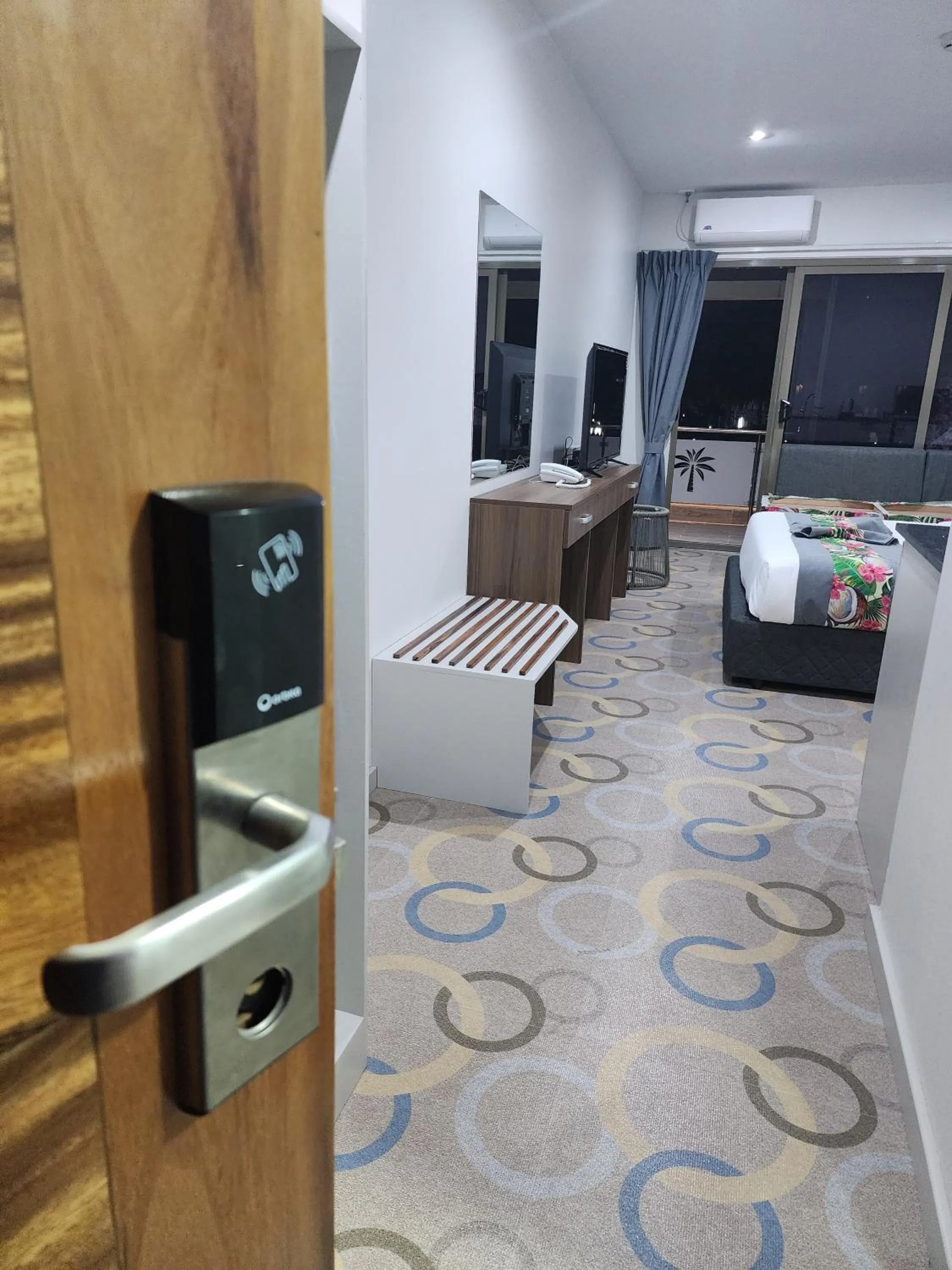 Vualiku Hotel & Apartments