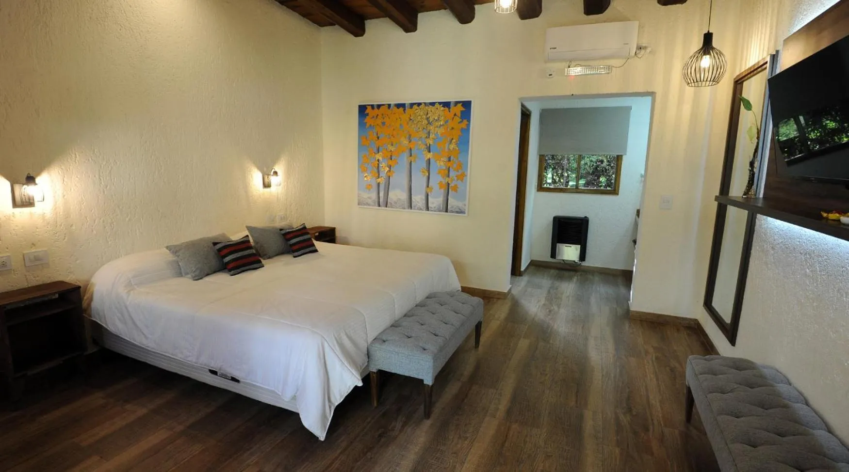 Bed in Pilgrim's Rest - Descanso del Peregrino
