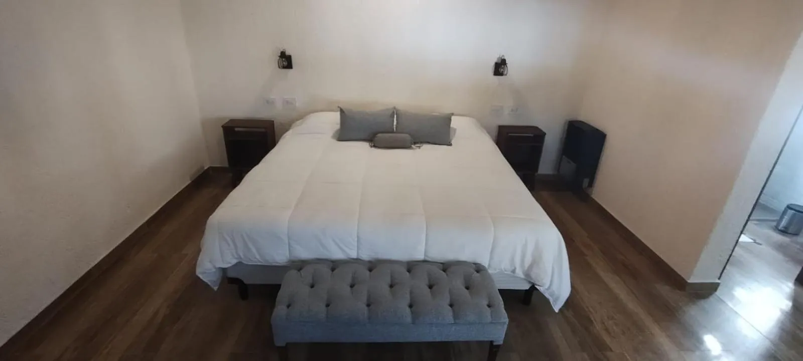 Bed in Pilgrim's Rest - Descanso del Peregrino
