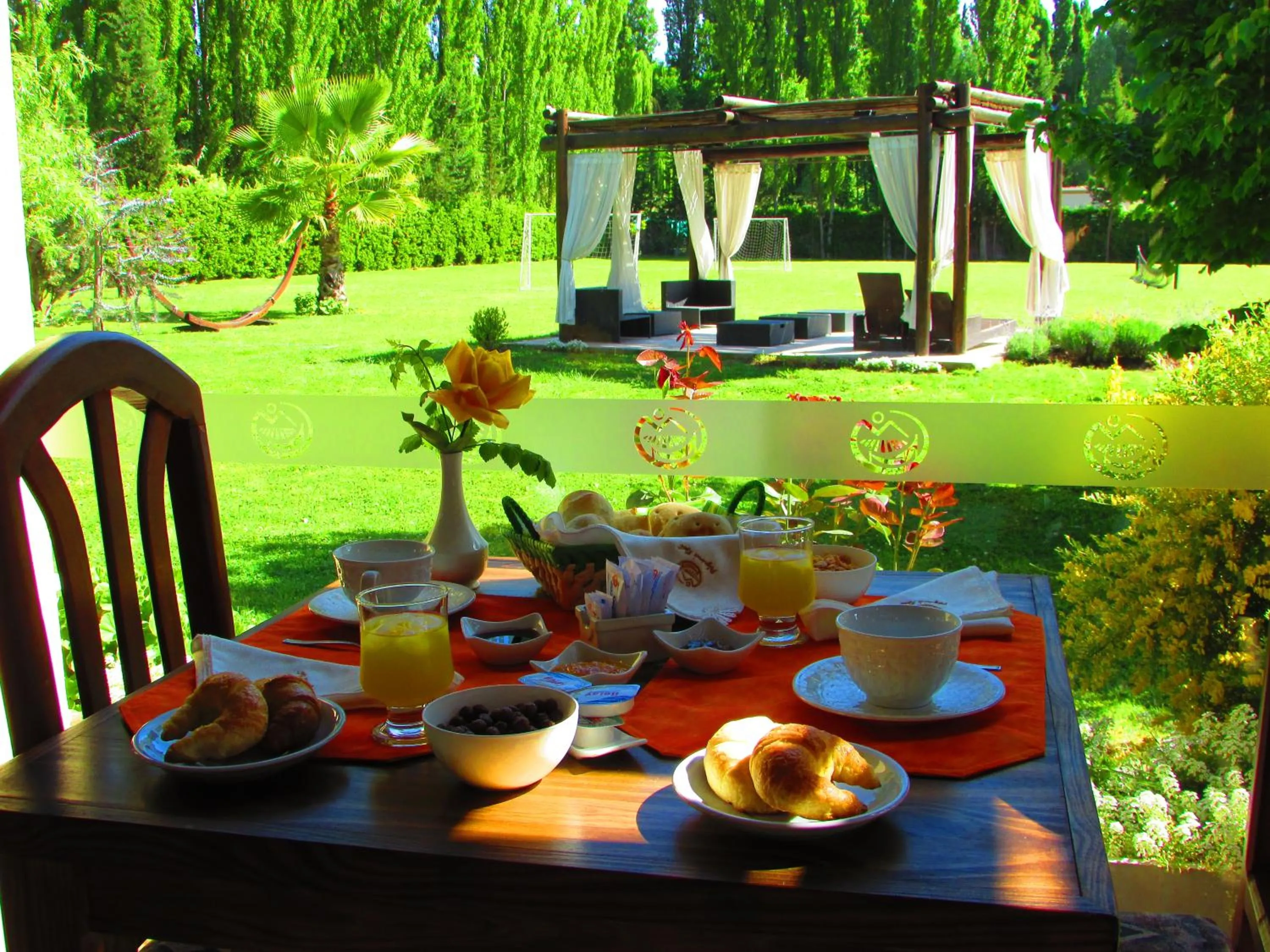 Garden view in Pilgrim's Rest - Descanso del Peregrino