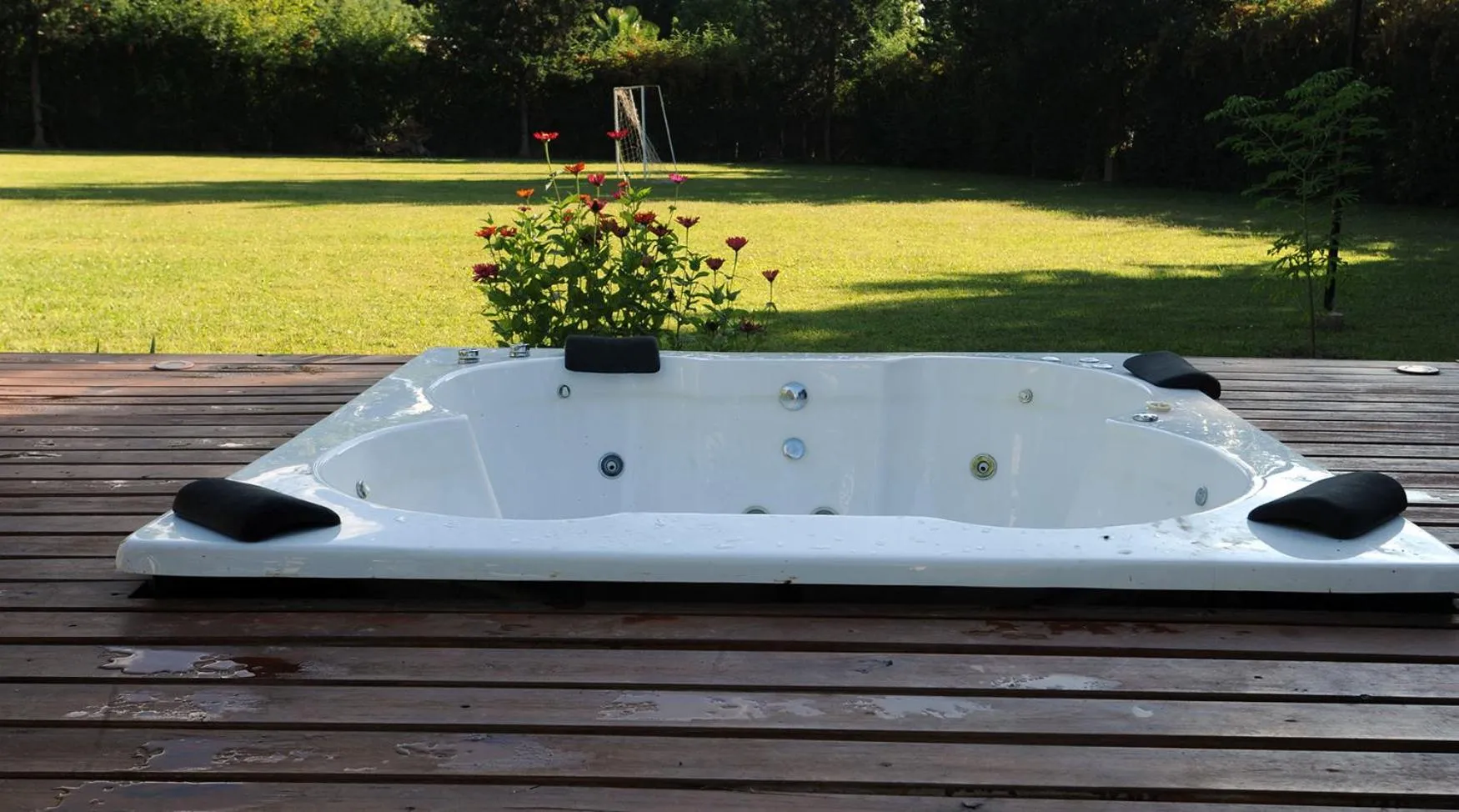 Hot Tub in Pilgrim's Rest - Descanso del Peregrino
