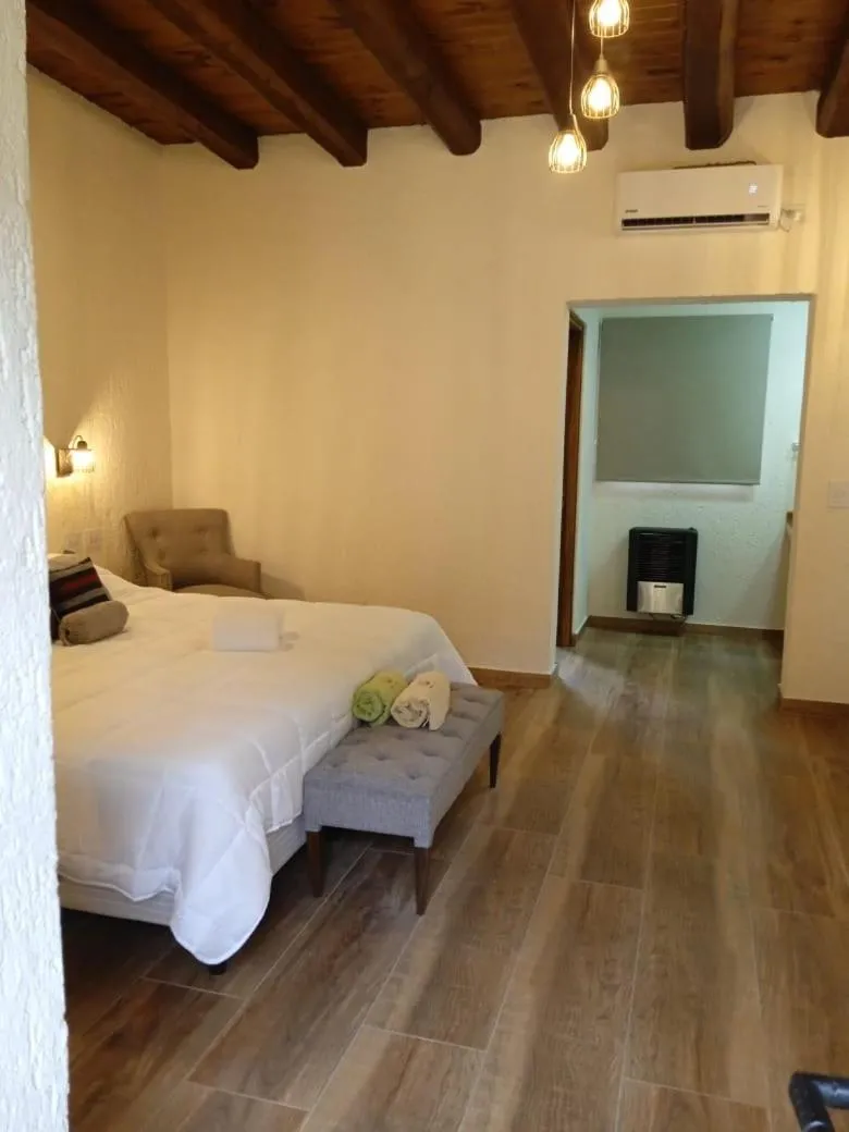 Photo of the whole room, Bed in Pilgrim's Rest - Descanso del Peregrino