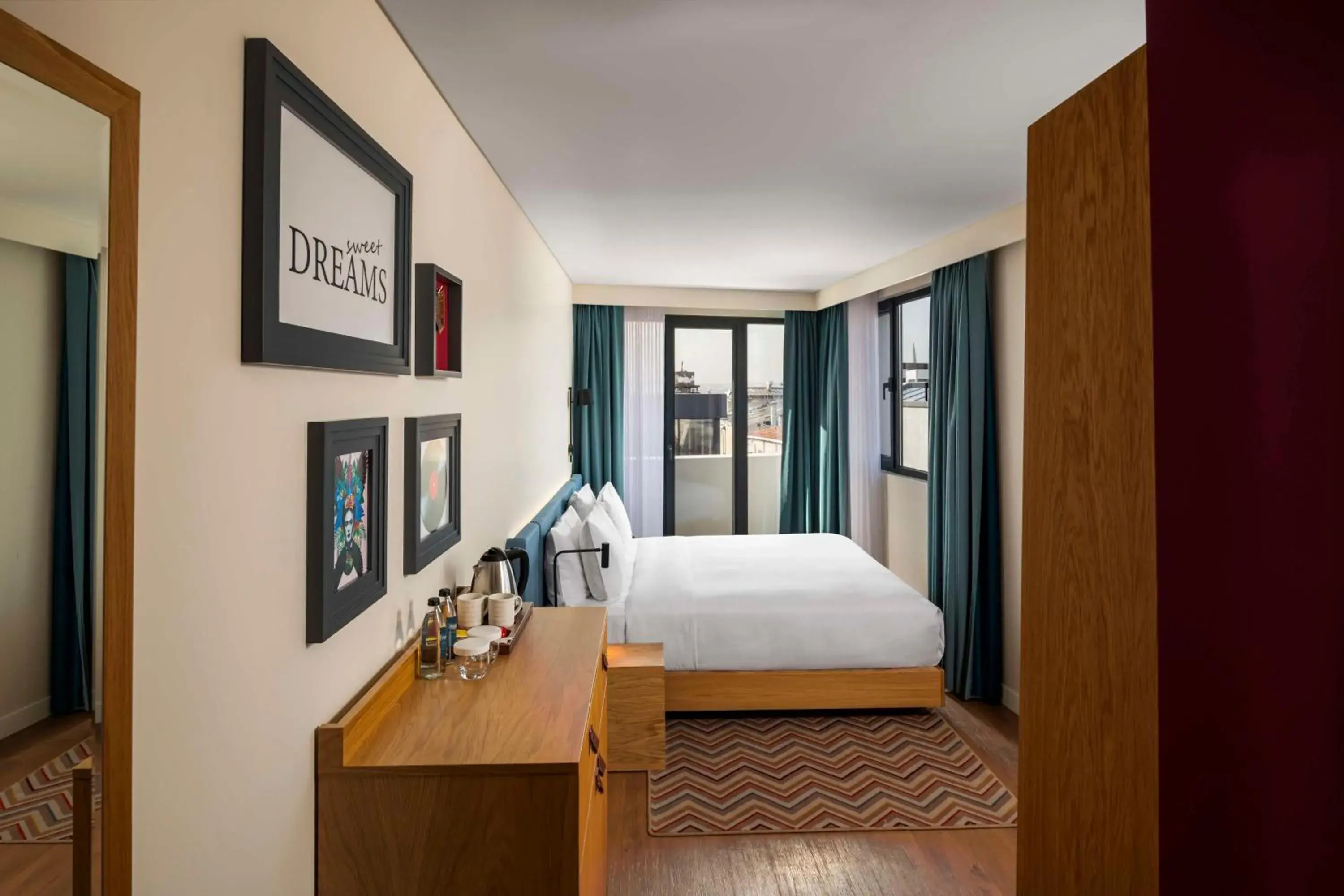 Bed in Hampton By Hilton Istanbul Sirkeci Bed in Hampton By Hilton Istanbul Sirkeci