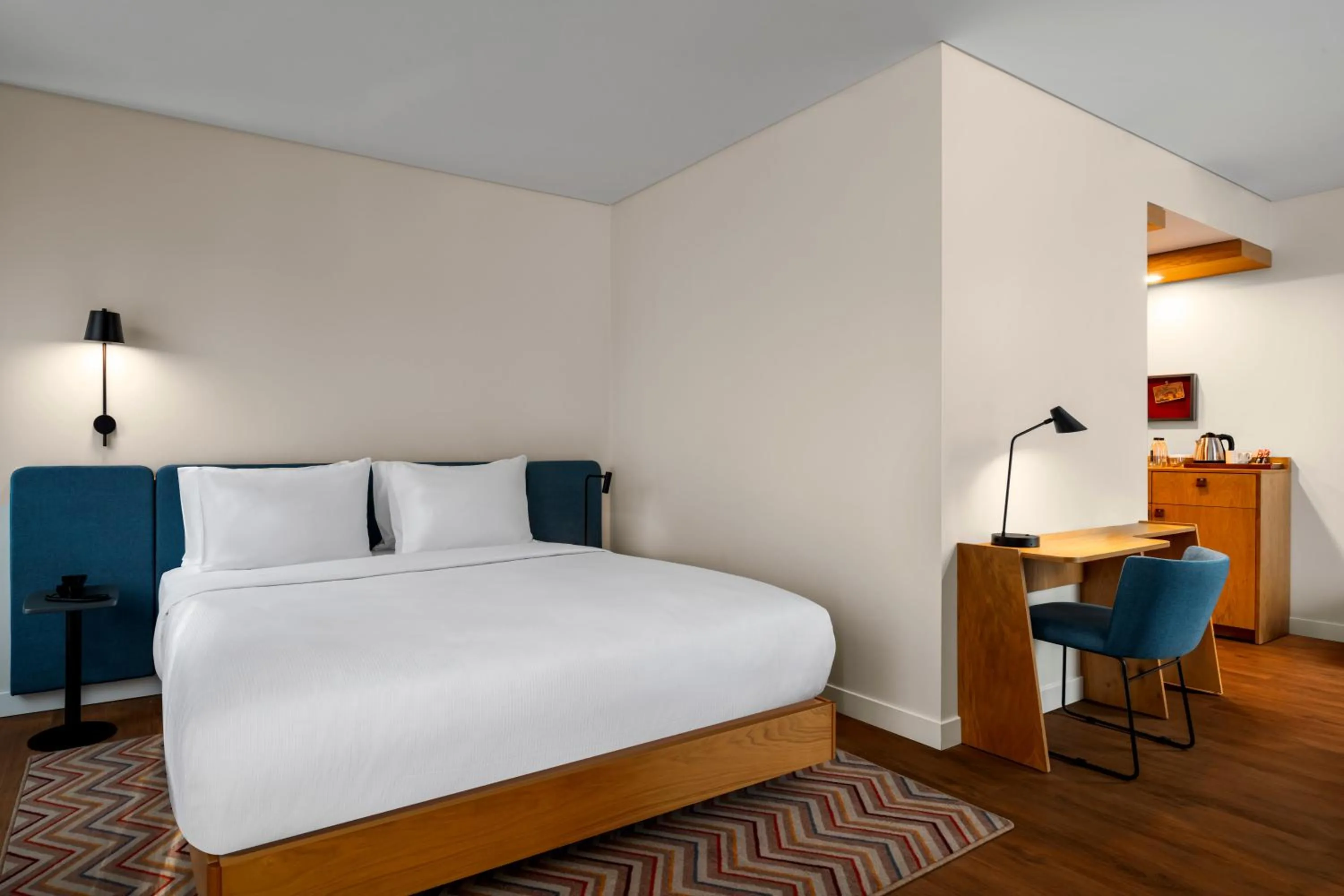 Bed in Hampton By Hilton Istanbul Sirkeci