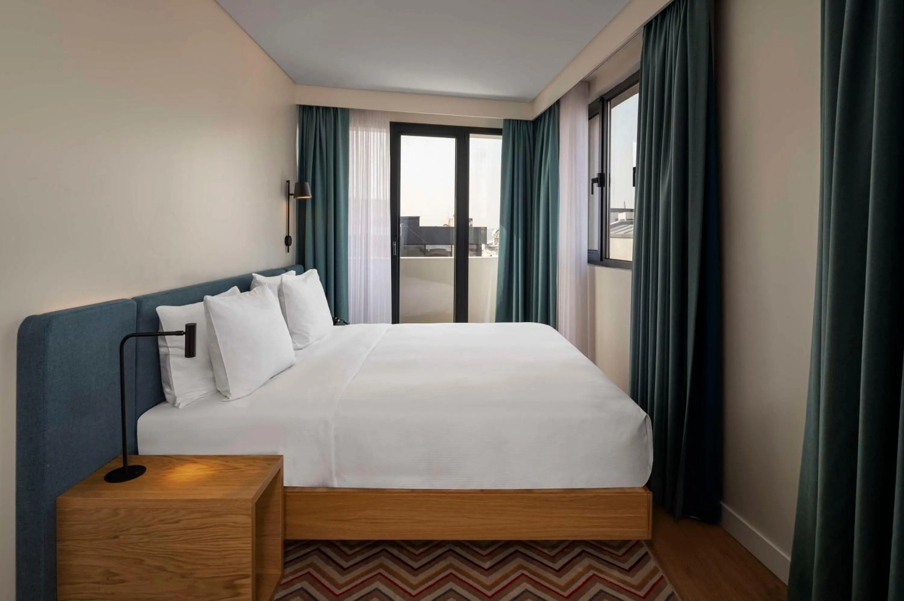 Bed in Hampton By Hilton Istanbul Sirkeci