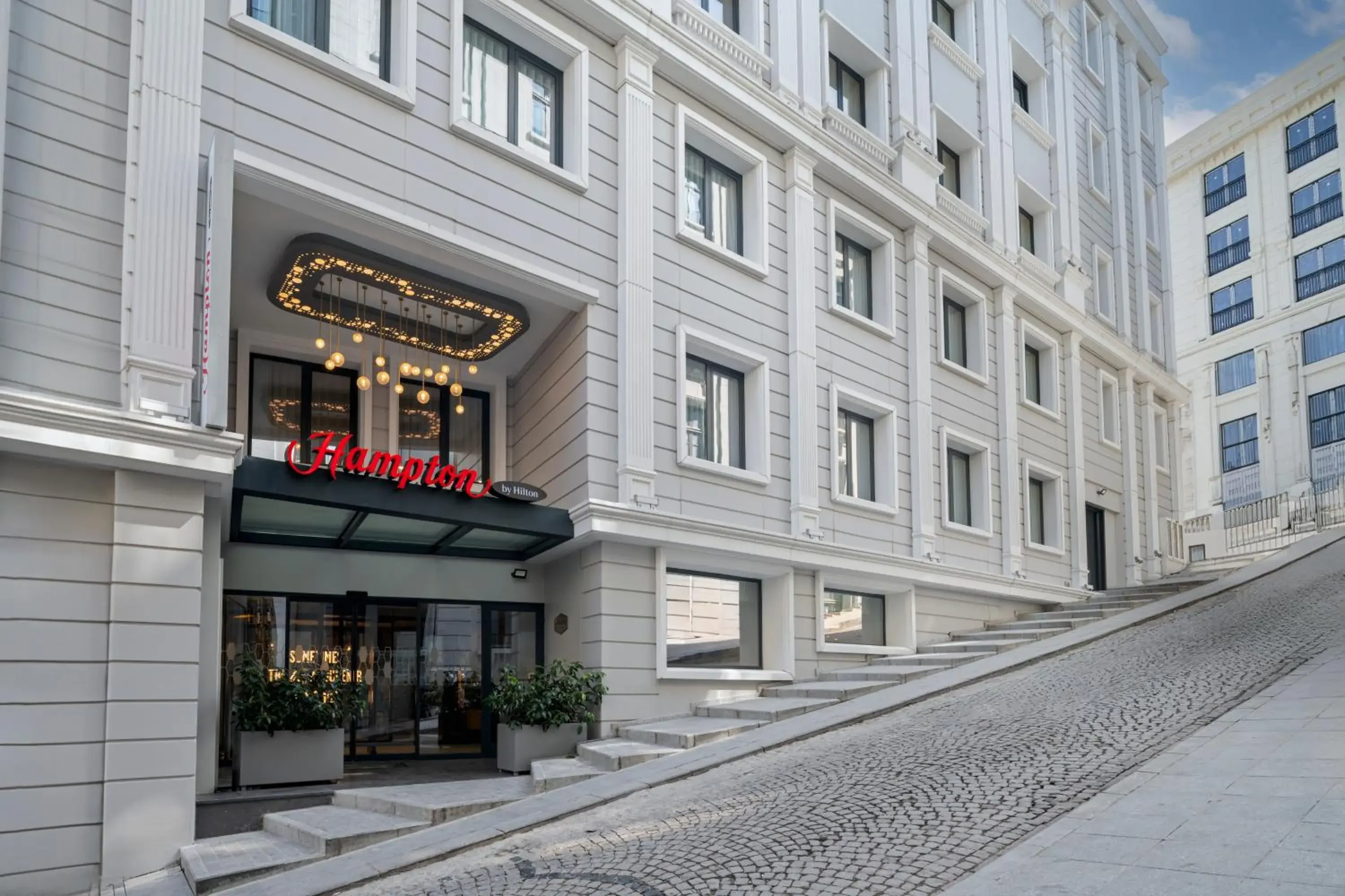 Property building in Hampton By Hilton Istanbul Sirkeci Property building in Hampton By Hilton Istanbul Sirkeci
