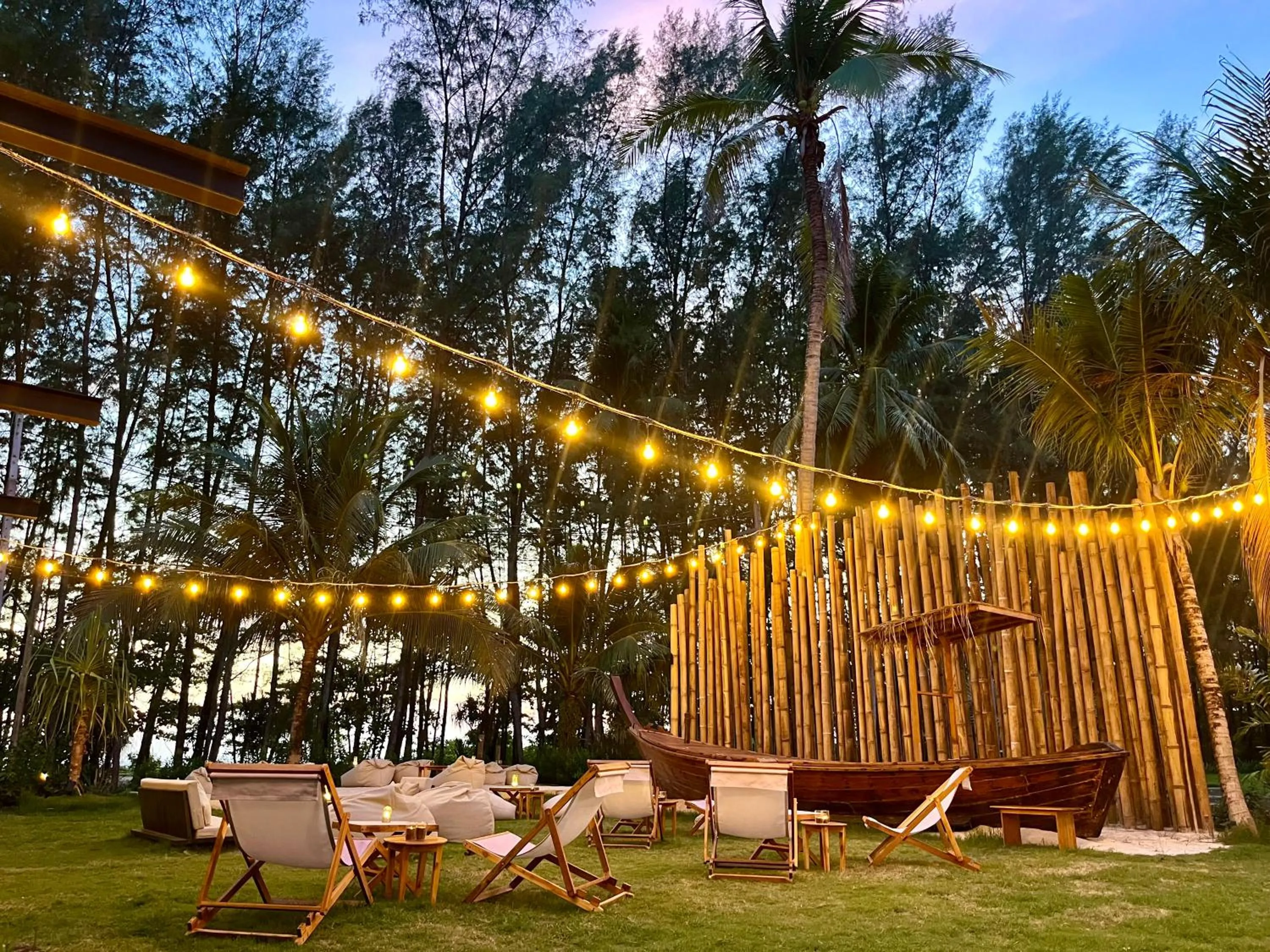 Restaurant/places to eat in Cape Pakarang Wow Wild Wellness Escapes