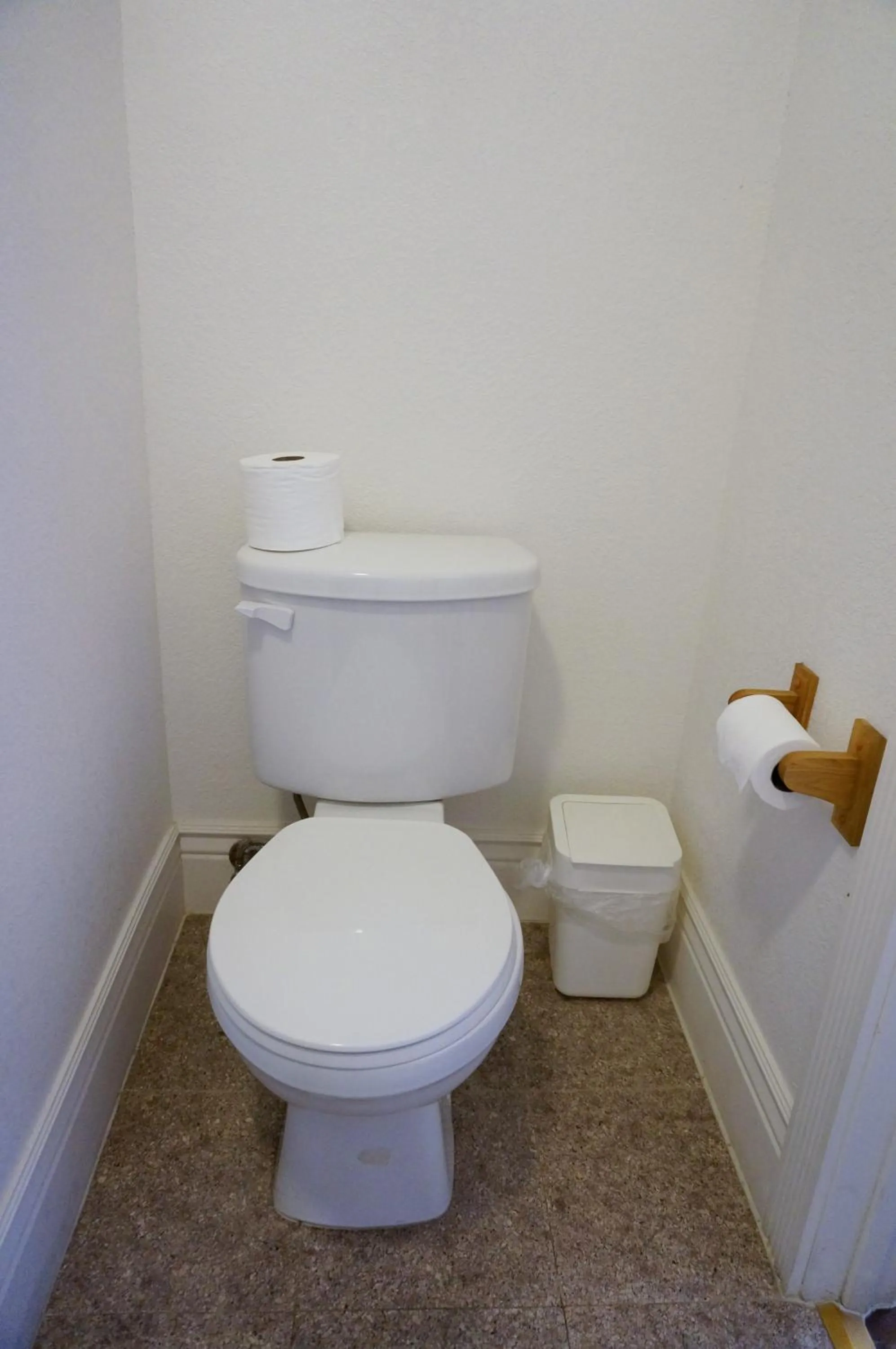 Toilet in Orange Village Hostel