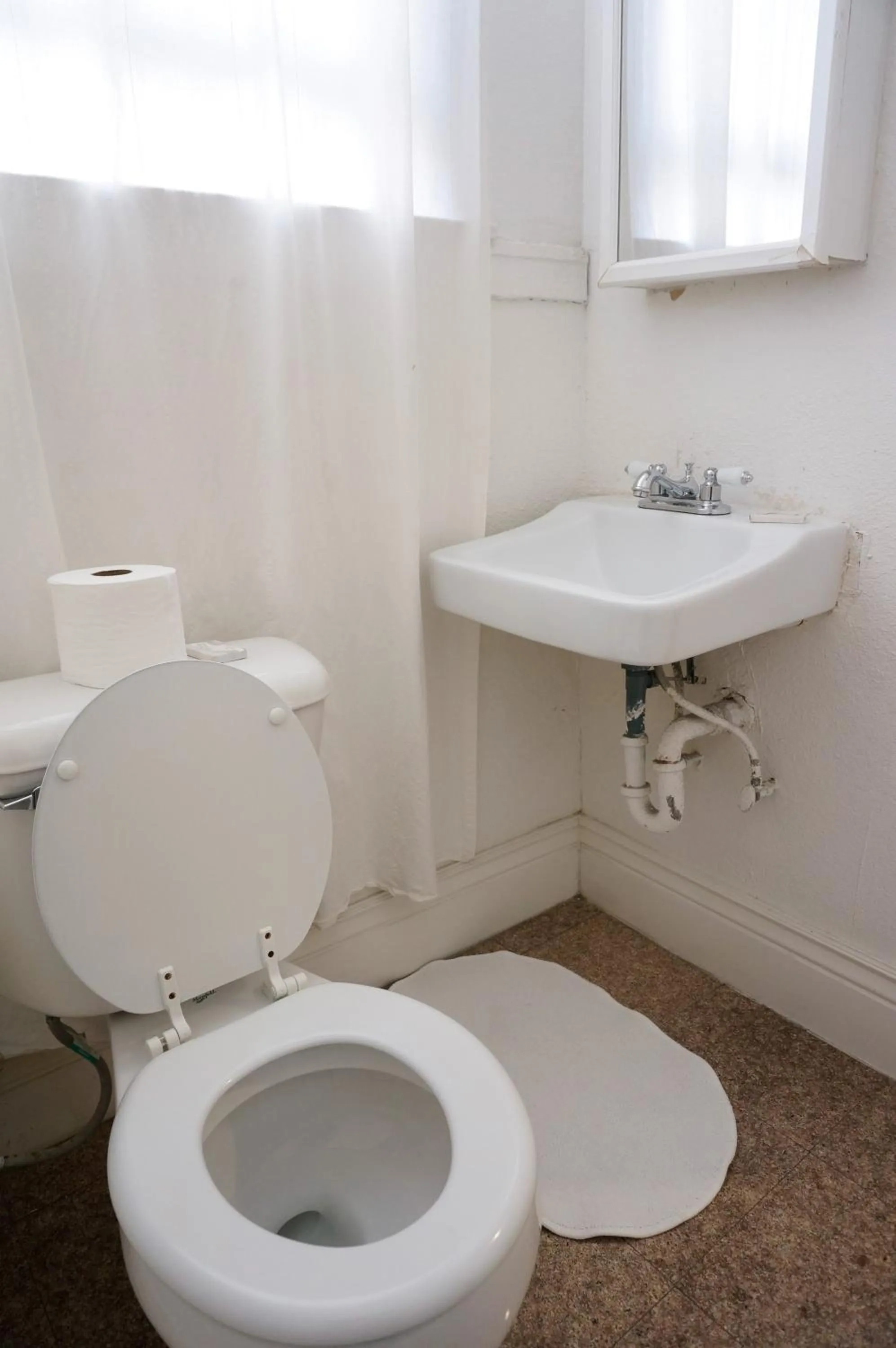 Shower in Orange Village Hostel