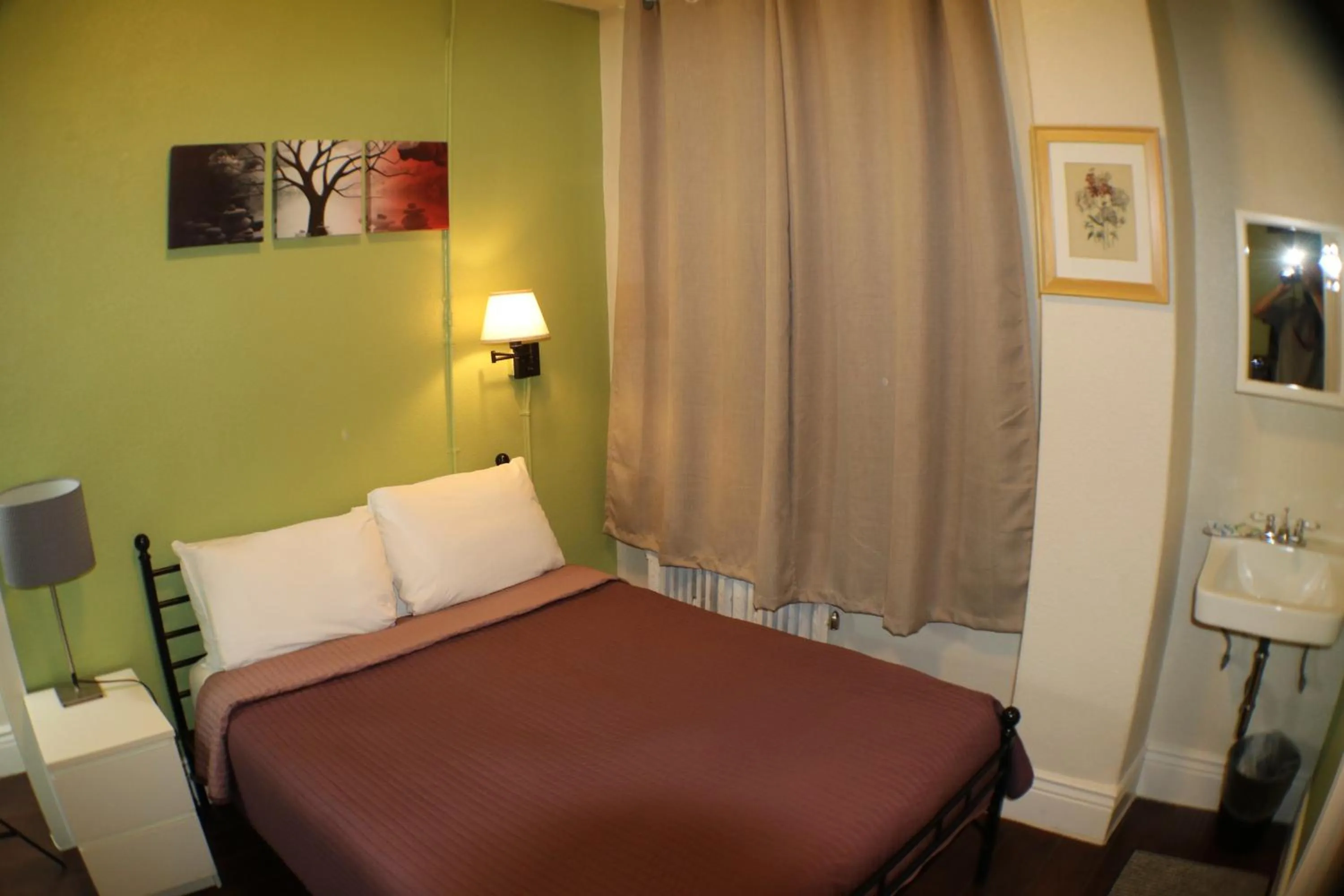 Bedroom, Bed in Orange Village Hostel