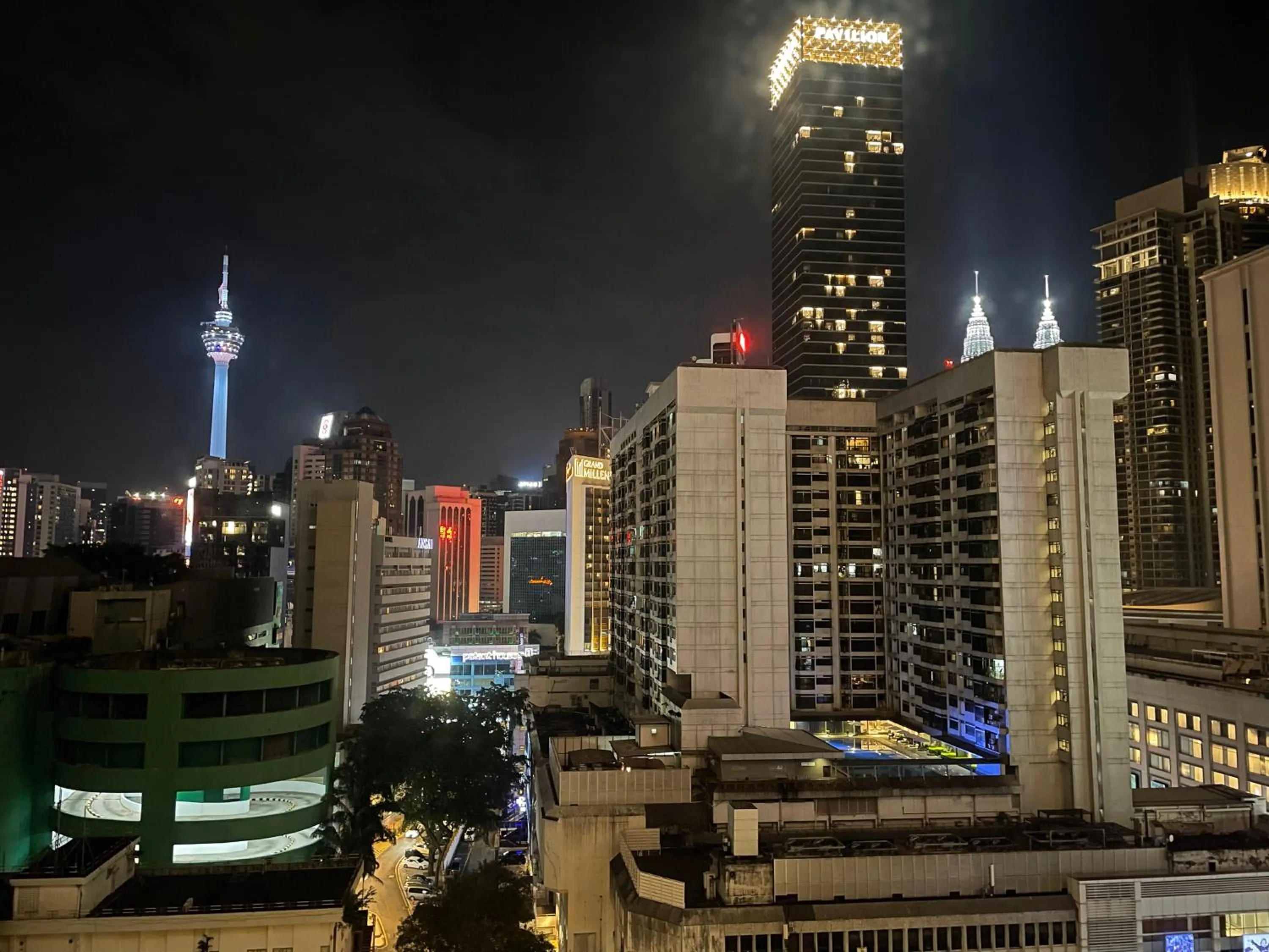 Night in Axon Residence Bukit Bintang Kuala Lumpur By Apex