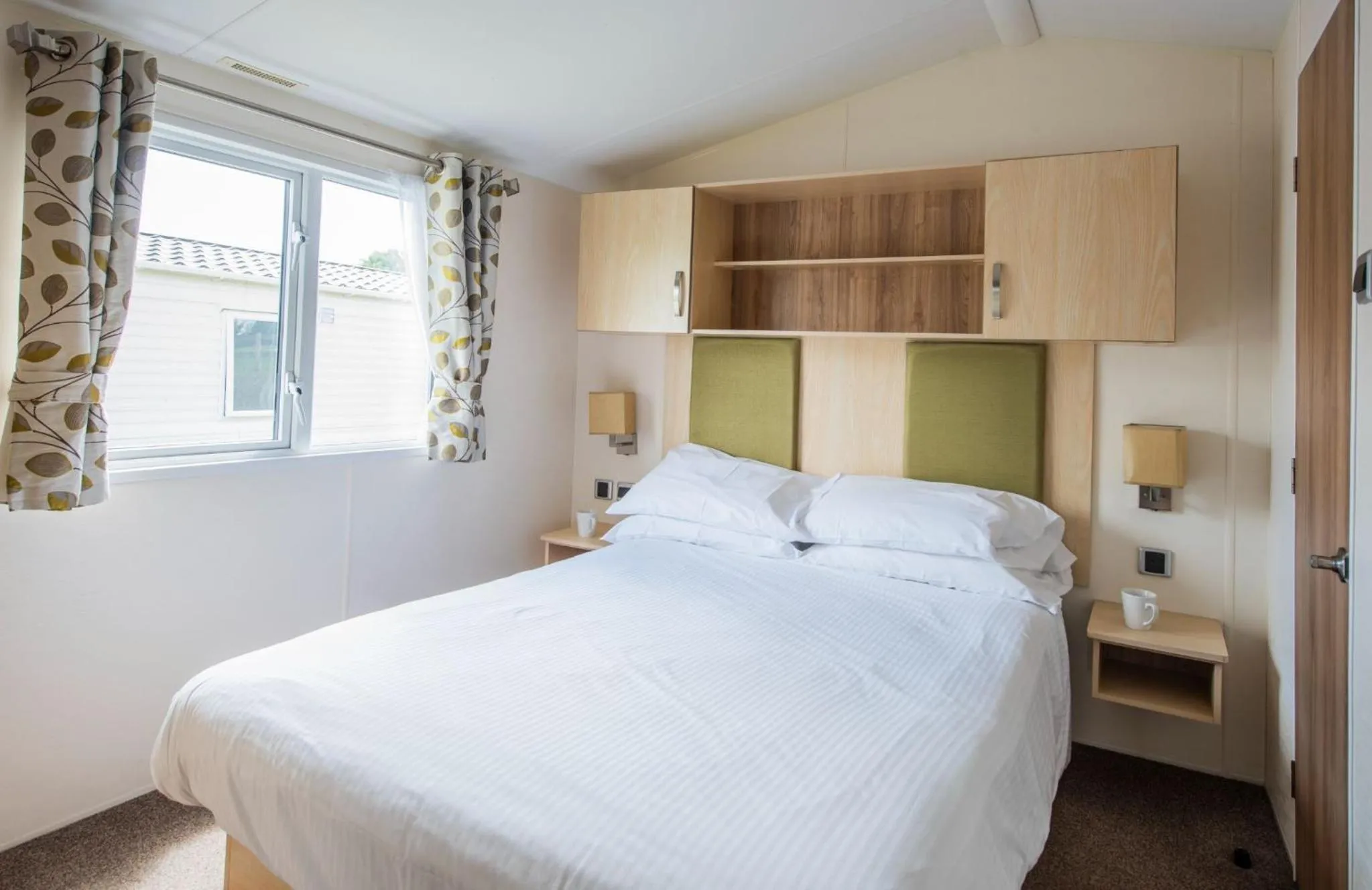 Bed in Killigarth Manor Holiday Park
