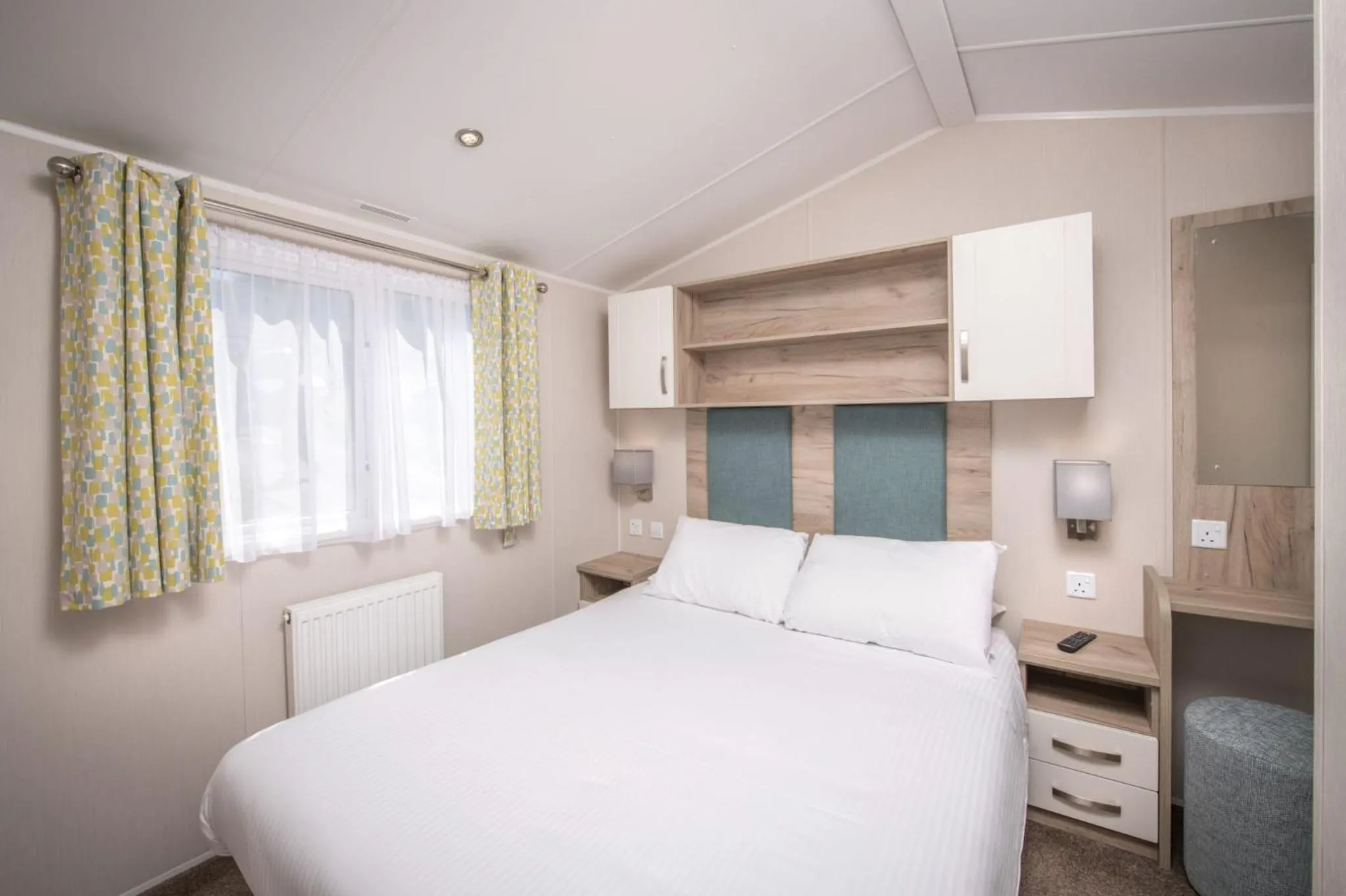 Bedroom, Bed in Killigarth Manor Holiday Park