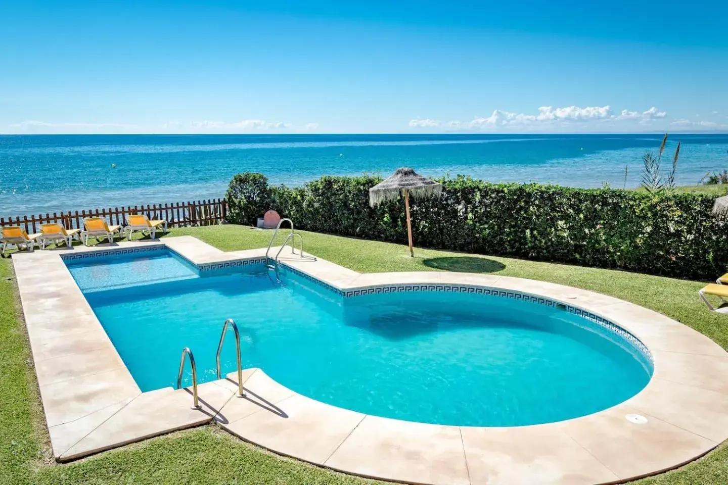 Las Dunas de Marbella - Beachfront 3 Bed Townhouses Las Dunas de Marbella - Beachfront 3 Bed Townhouses