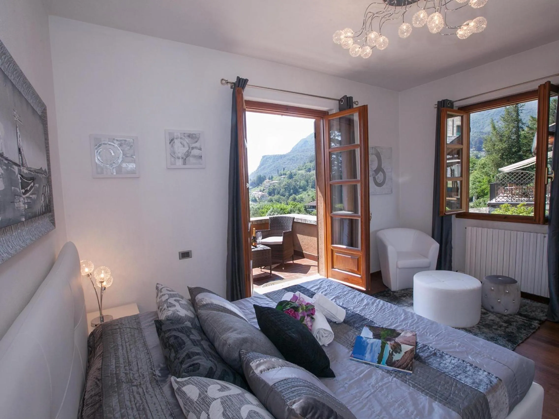 Bedroom in Villa Lakecomo - Ritrovo