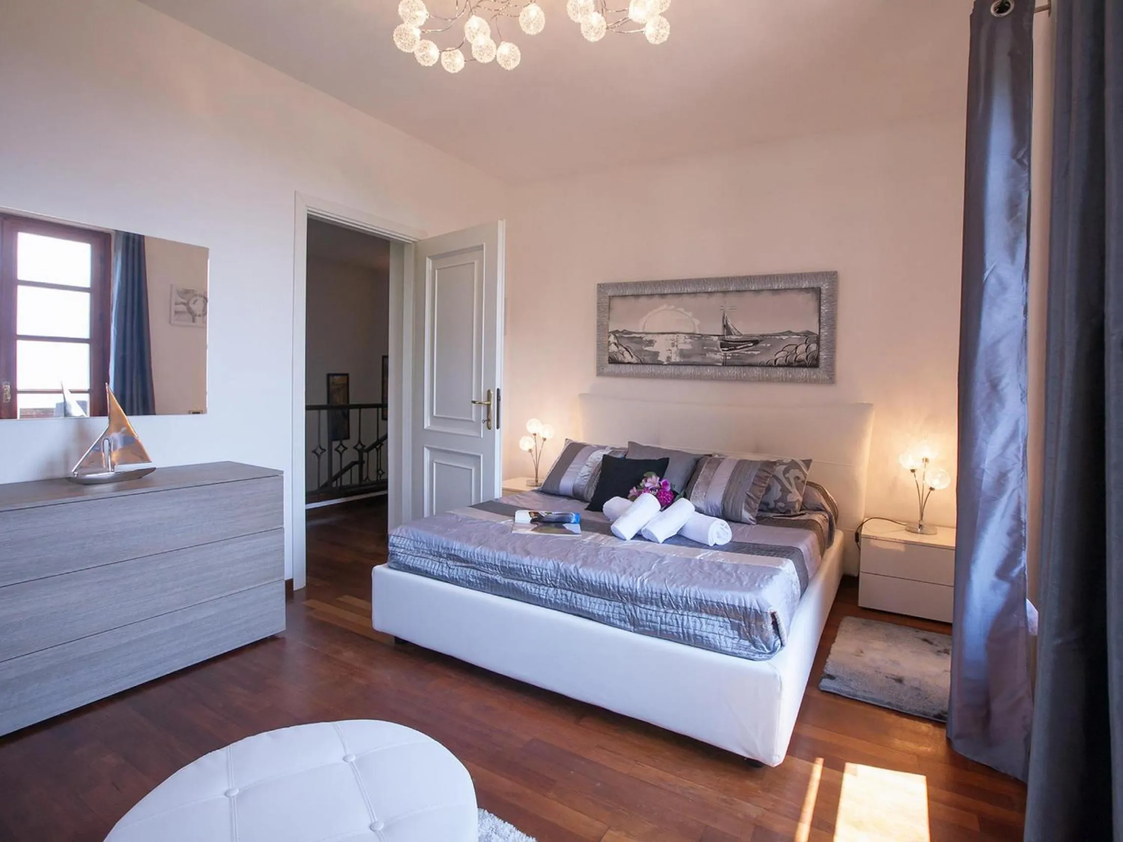 Bedroom, Bed in Villa Lakecomo - Ritrovo