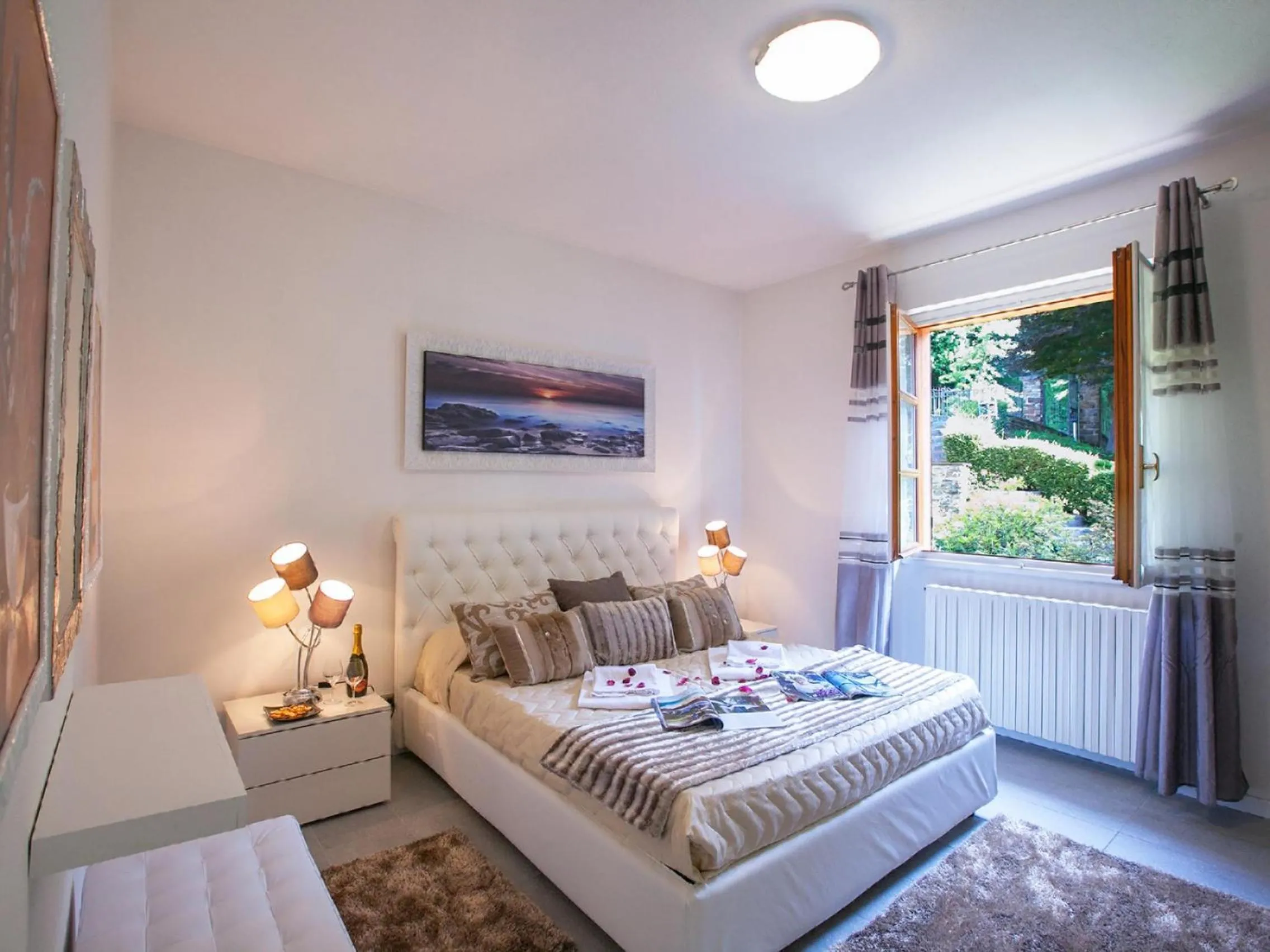 Bedroom, Bed in Villa Lakecomo - Ritrovo