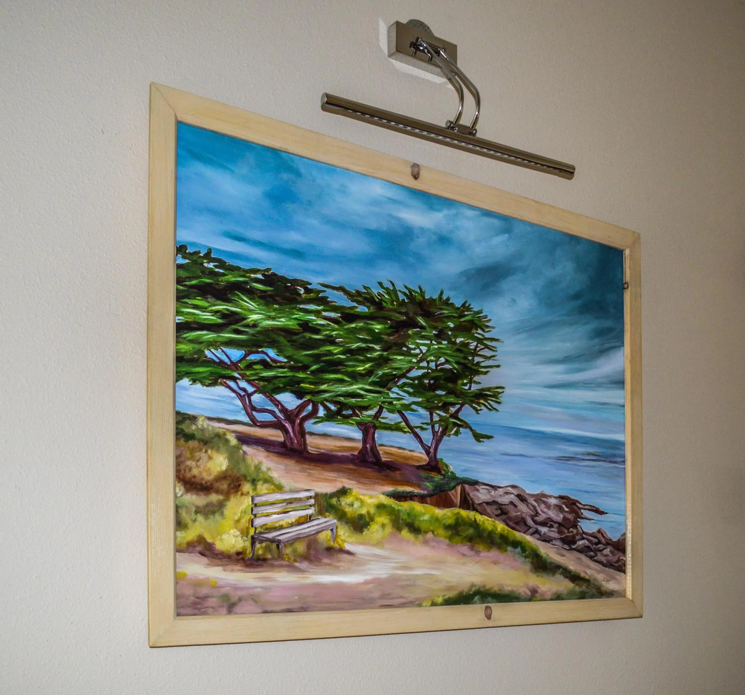 People in Rio Vista Inn & Suites Santa Cruz