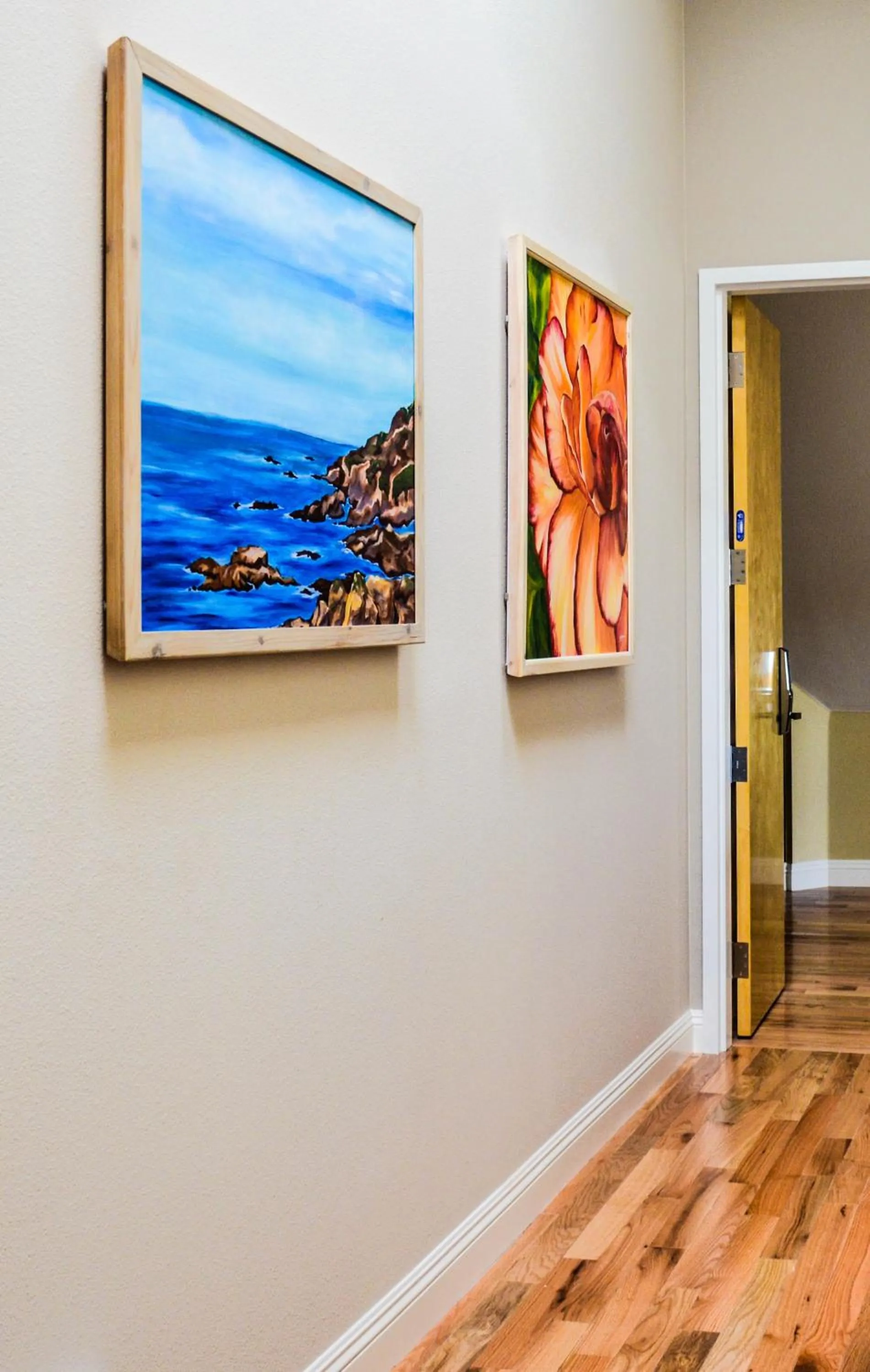 Decorative detail in Rio Vista Inn & Suites Santa Cruz