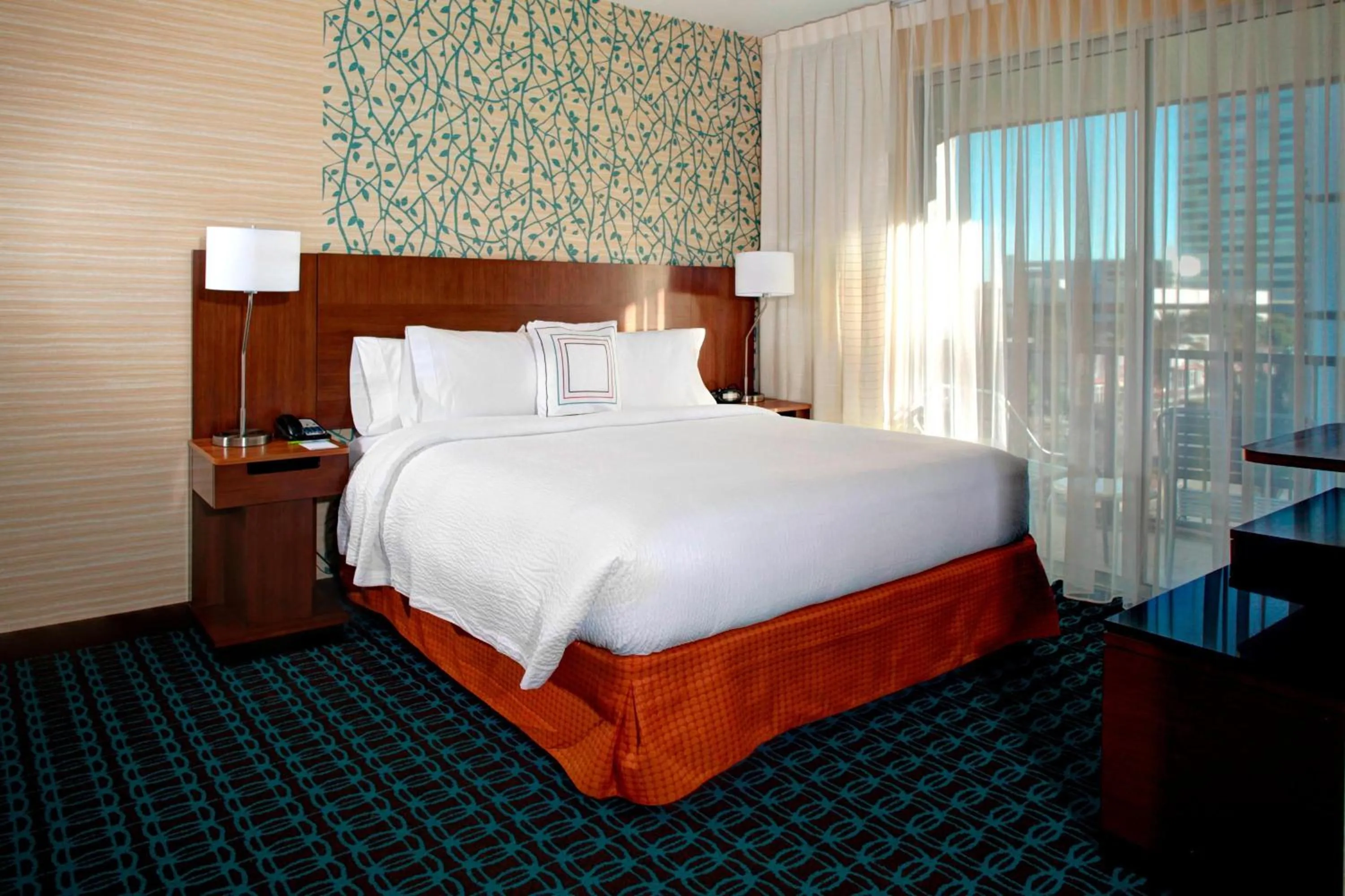 Photo of the whole room, Bed in Fairfield Inn & Suites by Marriott Los Angeles LAX/El Segundo
