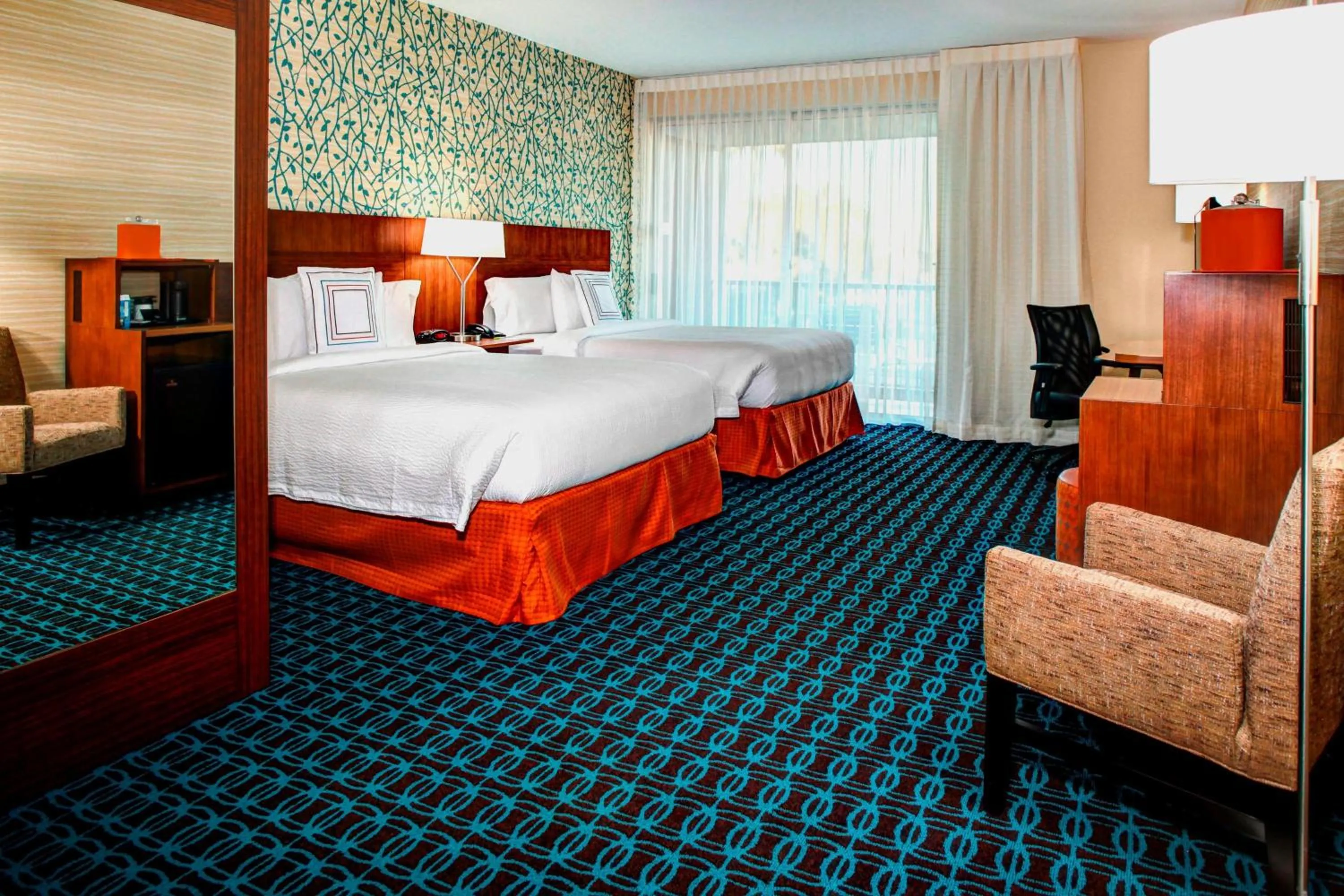 Photo of the whole room, Bed in Fairfield Inn & Suites by Marriott Los Angeles LAX/El Segundo