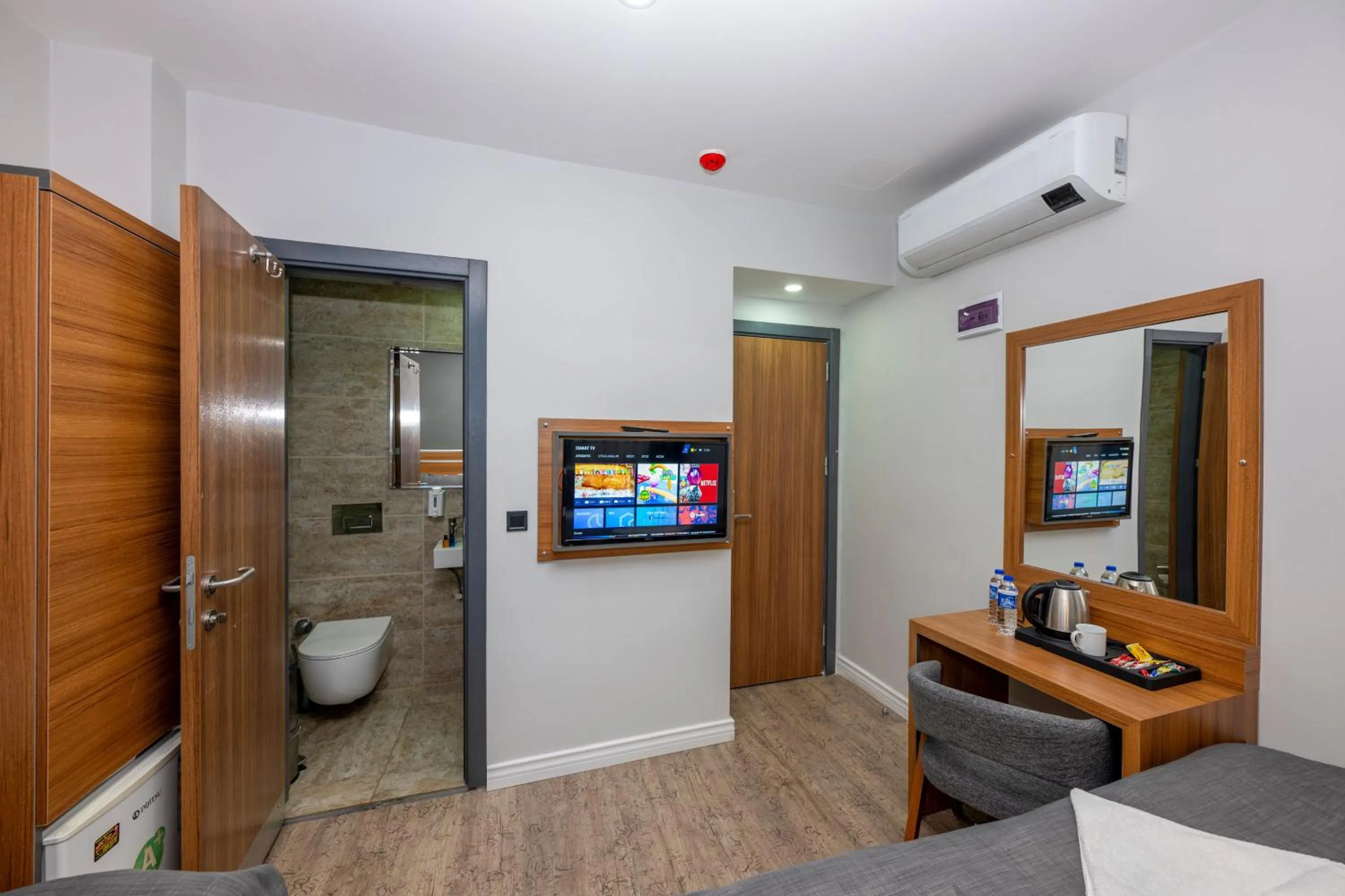 TV and multimedia in mayza otel