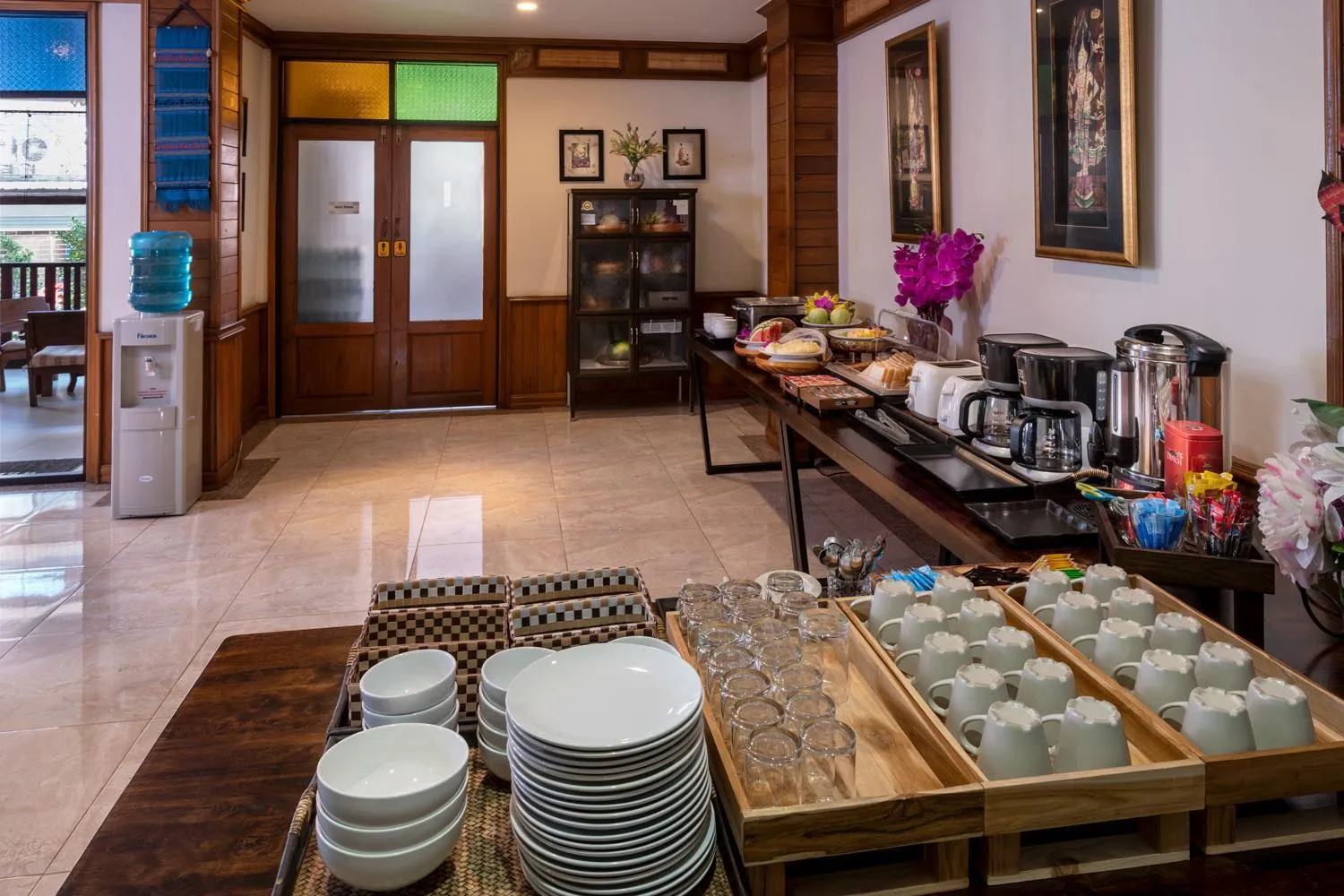 Buffet breakfast in Lee Chiang Hotel