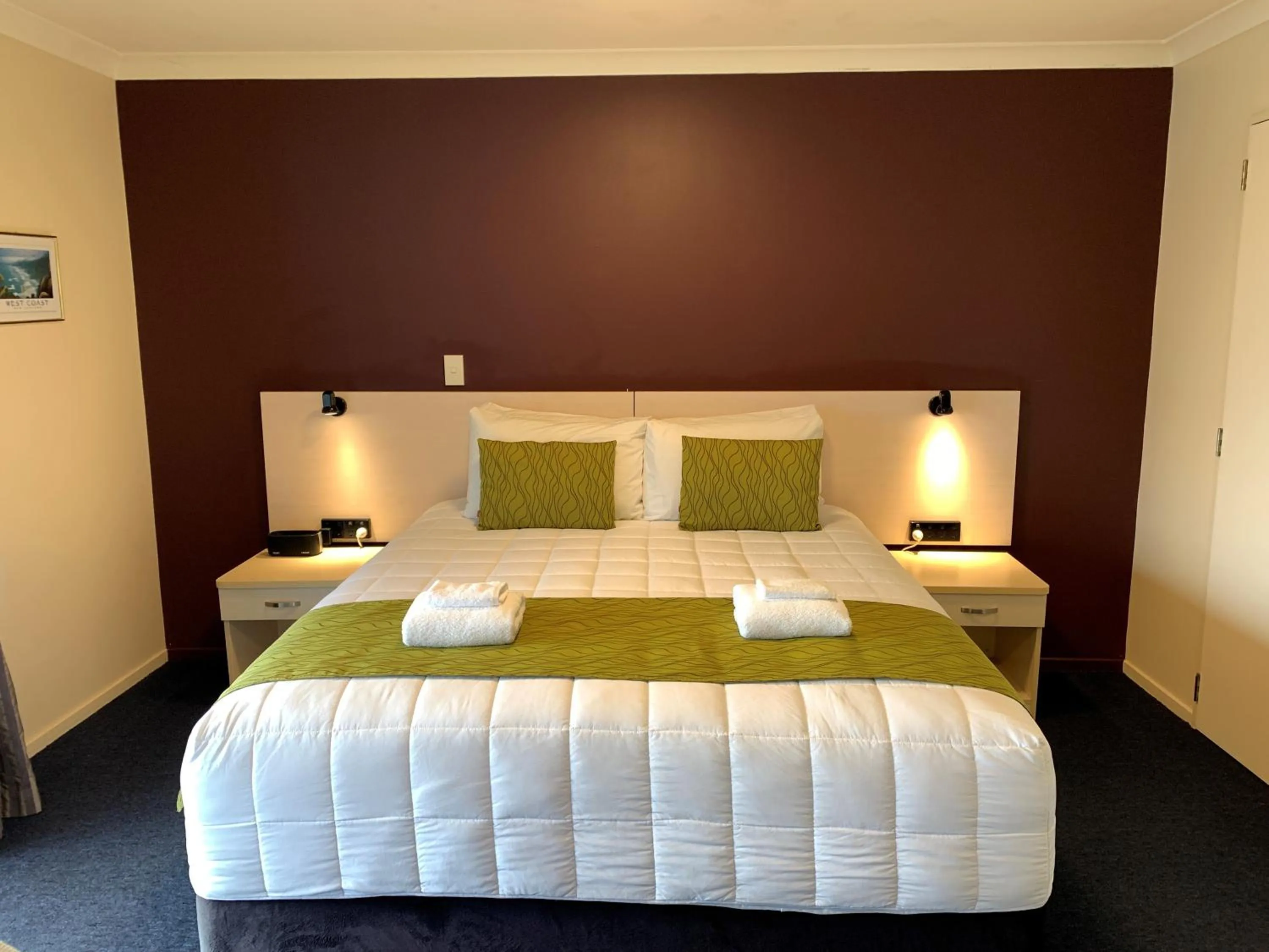 Bed in Haast River Motels & Holiday Park