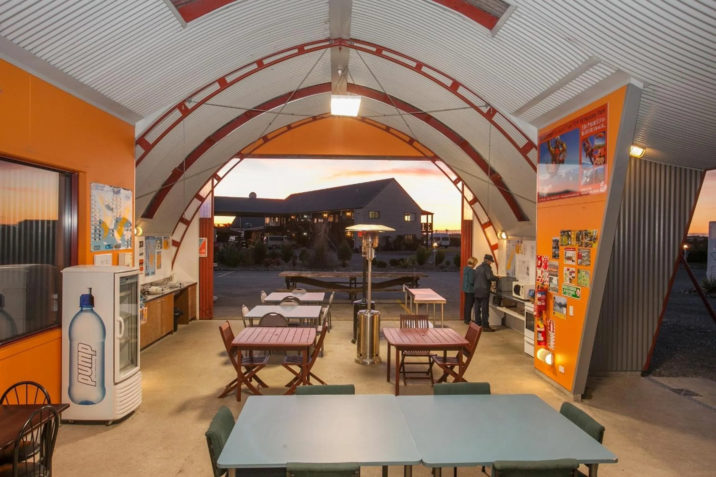 Restaurant/places to eat in Haast River Motels & Holiday Park