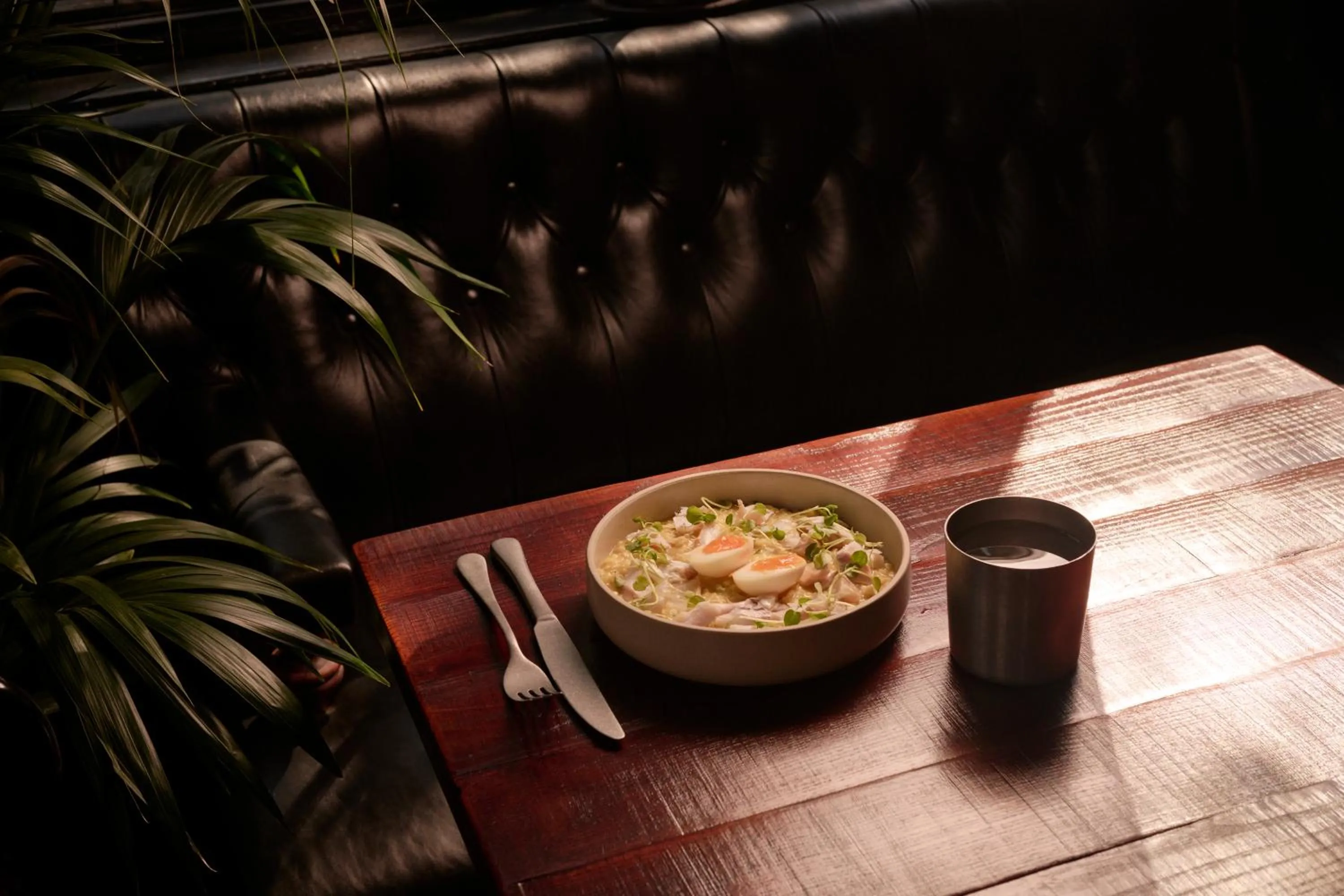 THE KNIGHT OF NOTTINGHILL