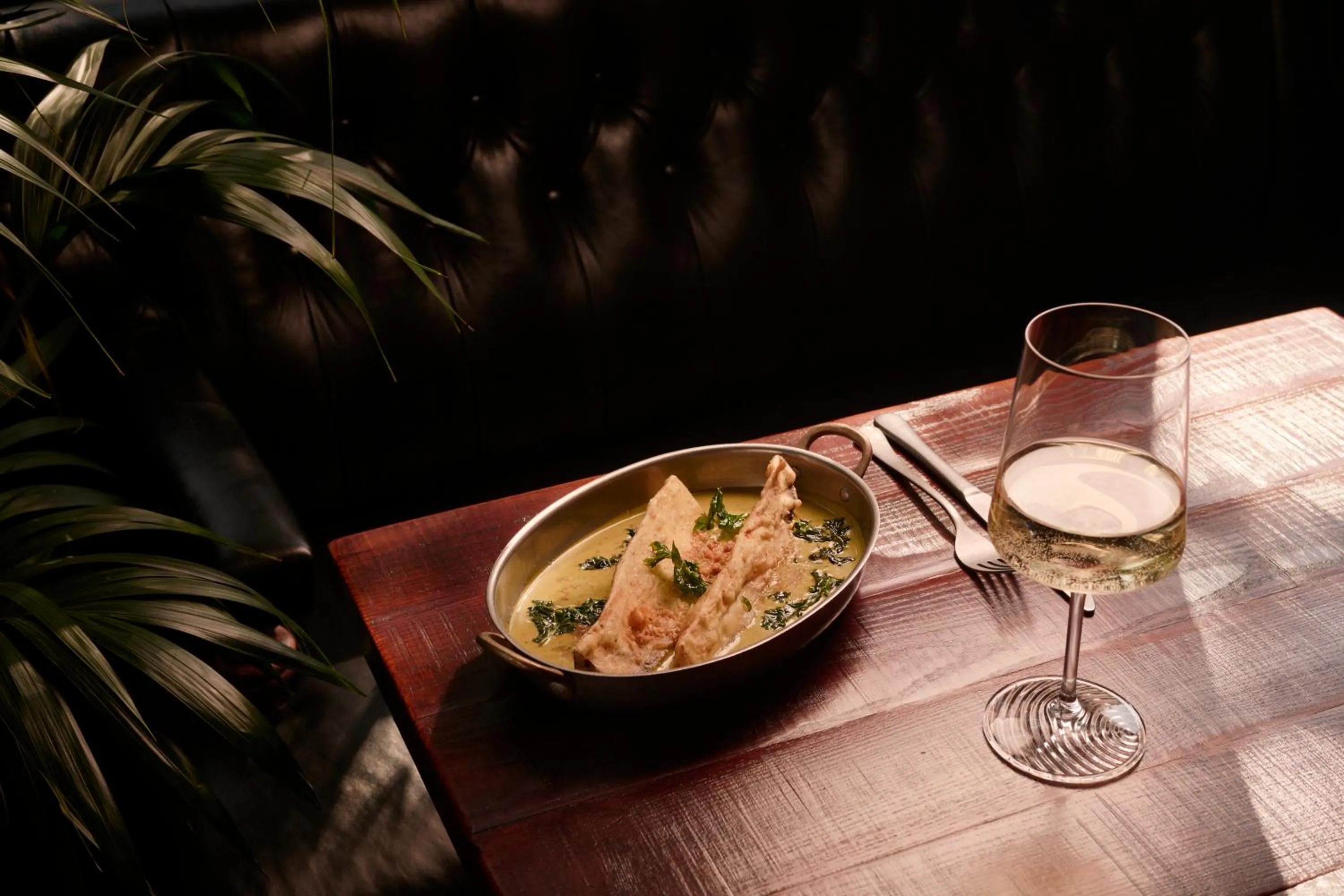 THE KNIGHT OF NOTTINGHILL