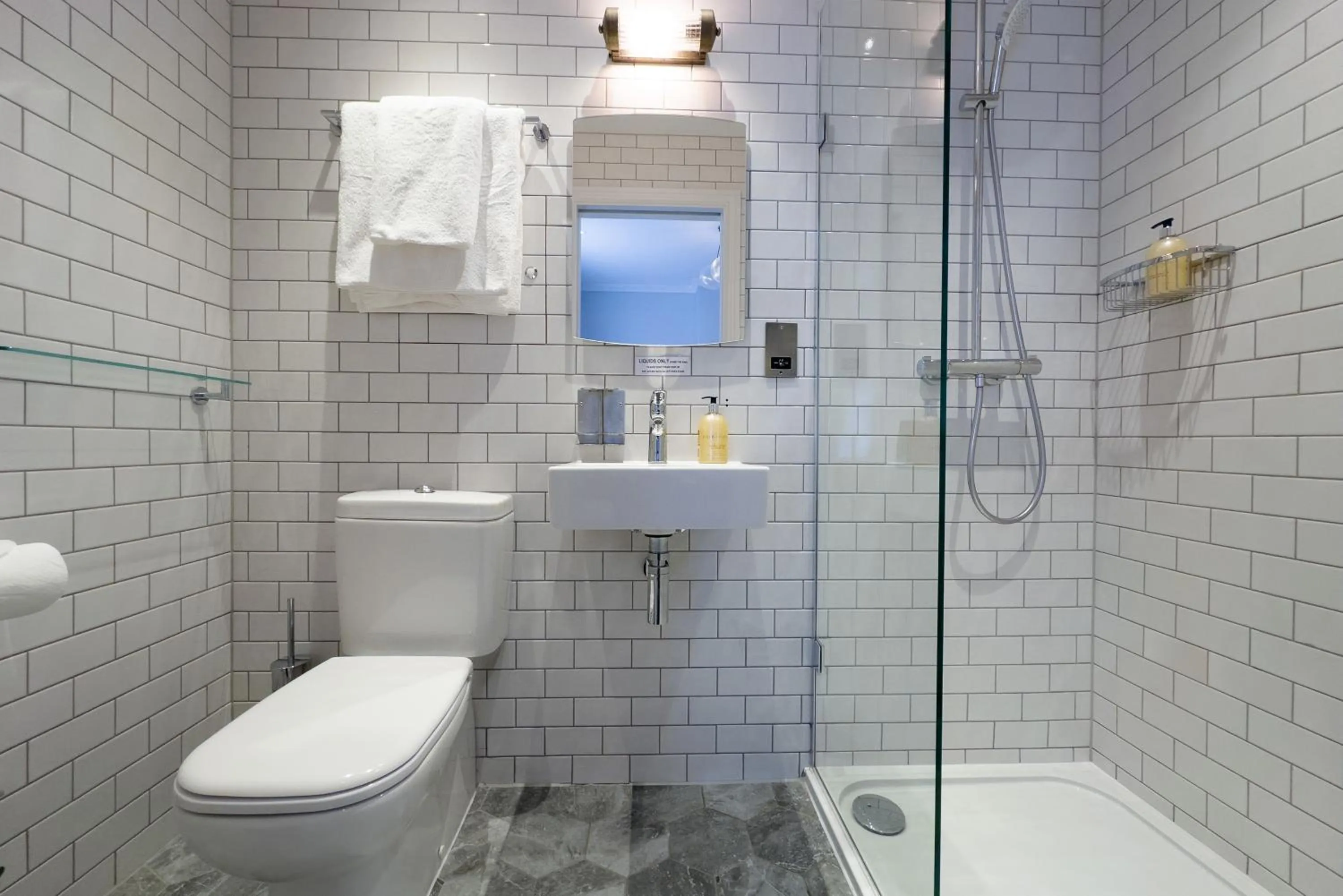 THE KNIGHT OF NOTTINGHILL