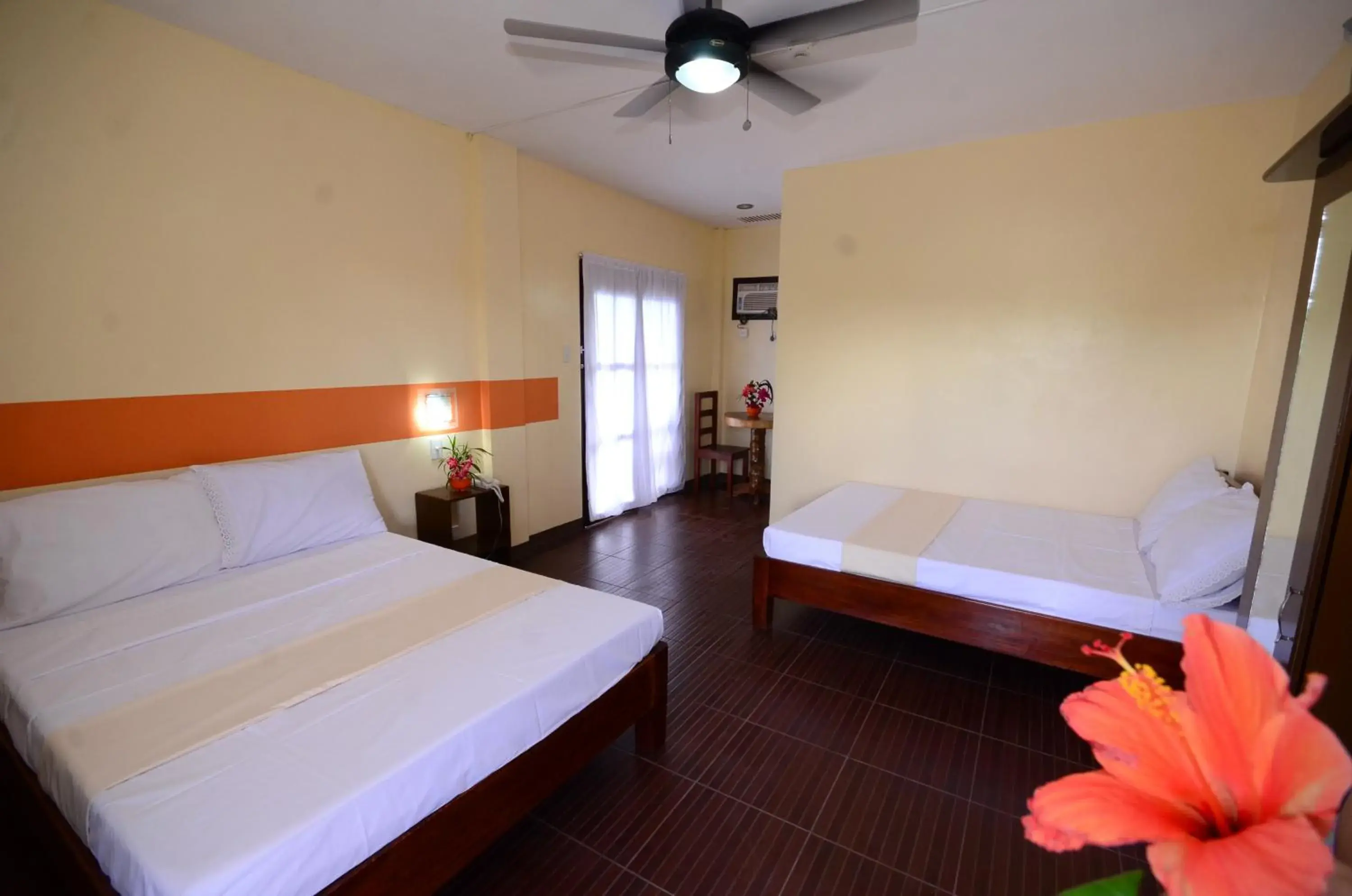 Family Room with Balcony in Michelle Pension Family Room with Balcony in Michelle Pension